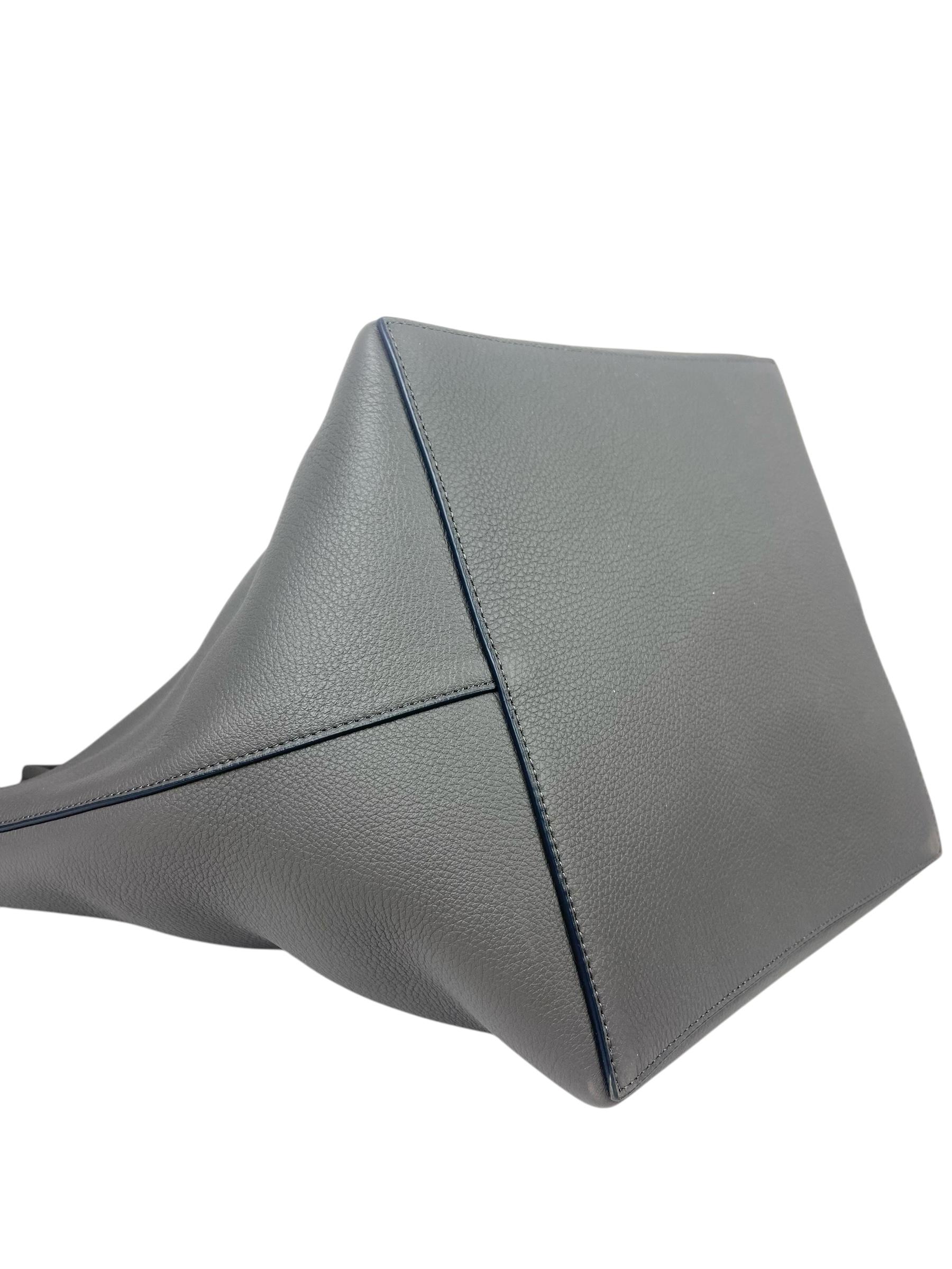Women's The Row Timouse Grey Grained Calfskin Leather Park Tote Three Bag with Insert