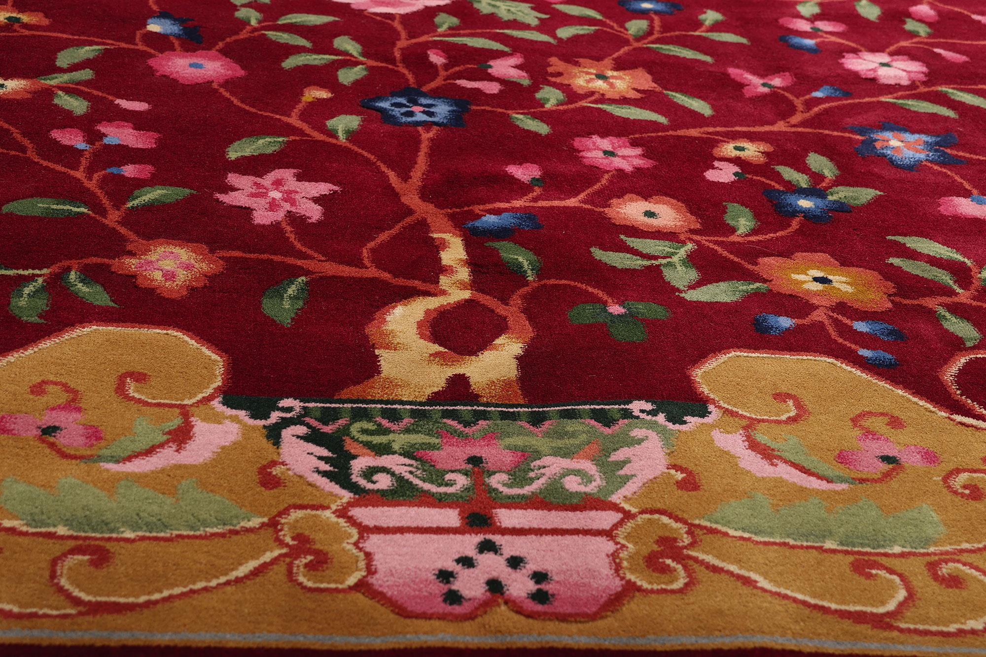 Laine Le jardin de rubis : Tapis chinois Vintage Art of Deco Tree of Life d'une Elegance impériale en vente