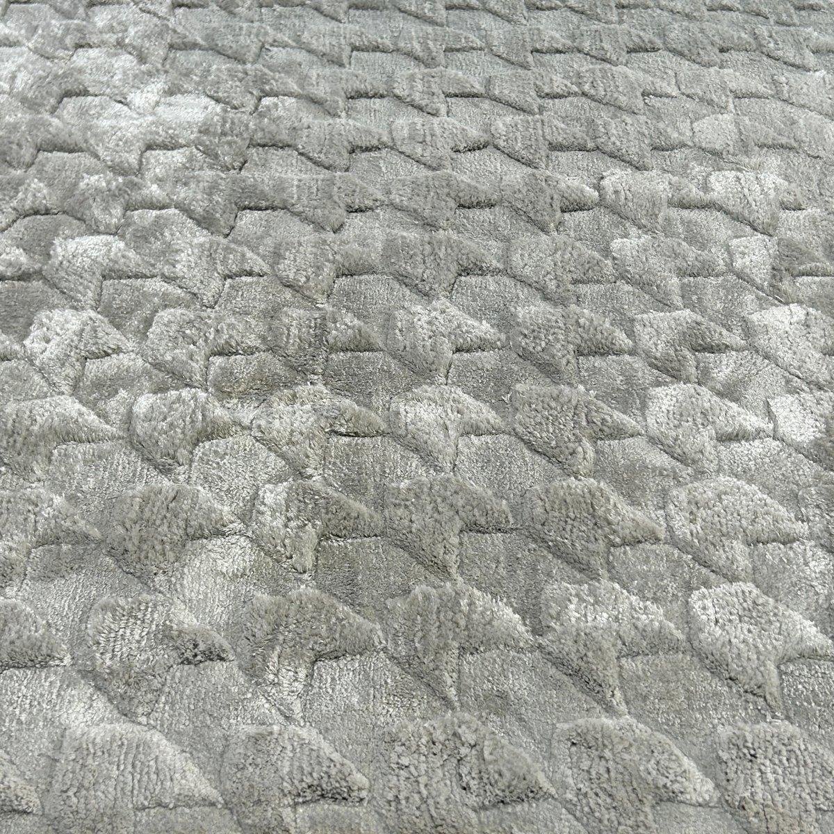 The Rug Company Chevron-Teppich im Zustand „Gut“ im Angebot in Basildon, London