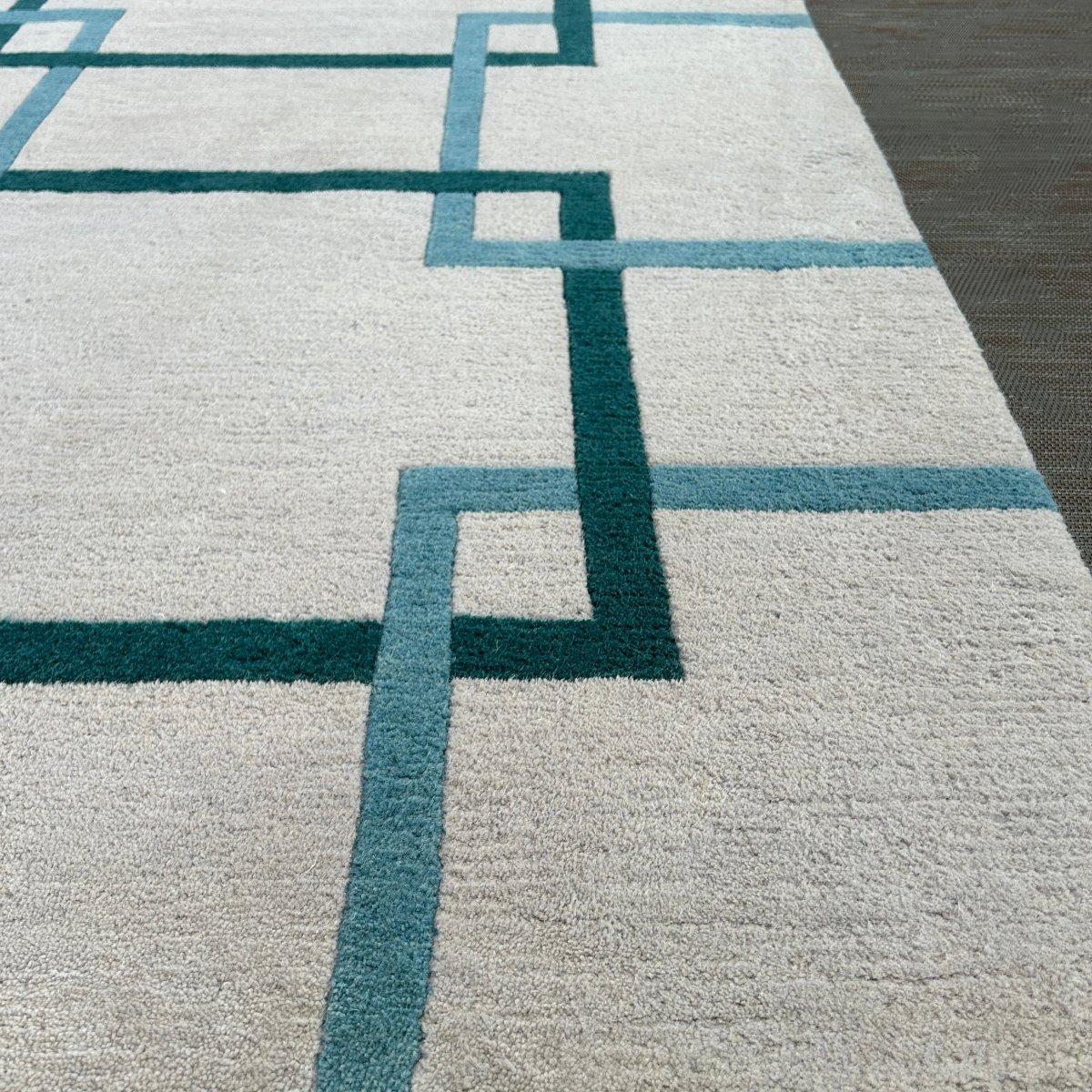 The Rug Company Tappeto a catene quadrate In condizioni buone in vendita a Basildon, London