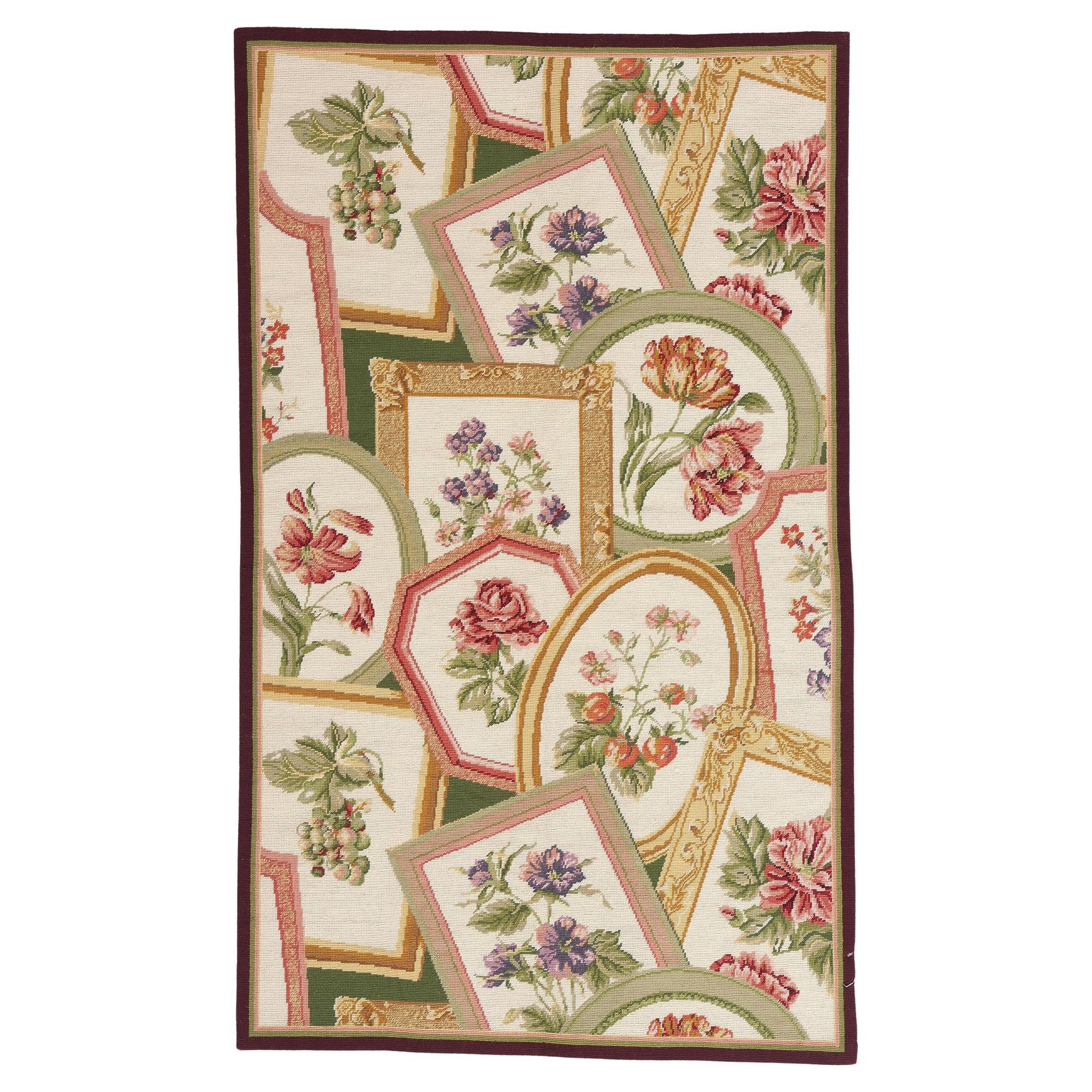 Il Salone dei Fiori: Un Aubusson Cinese d
epoca dal romanticismo dorato