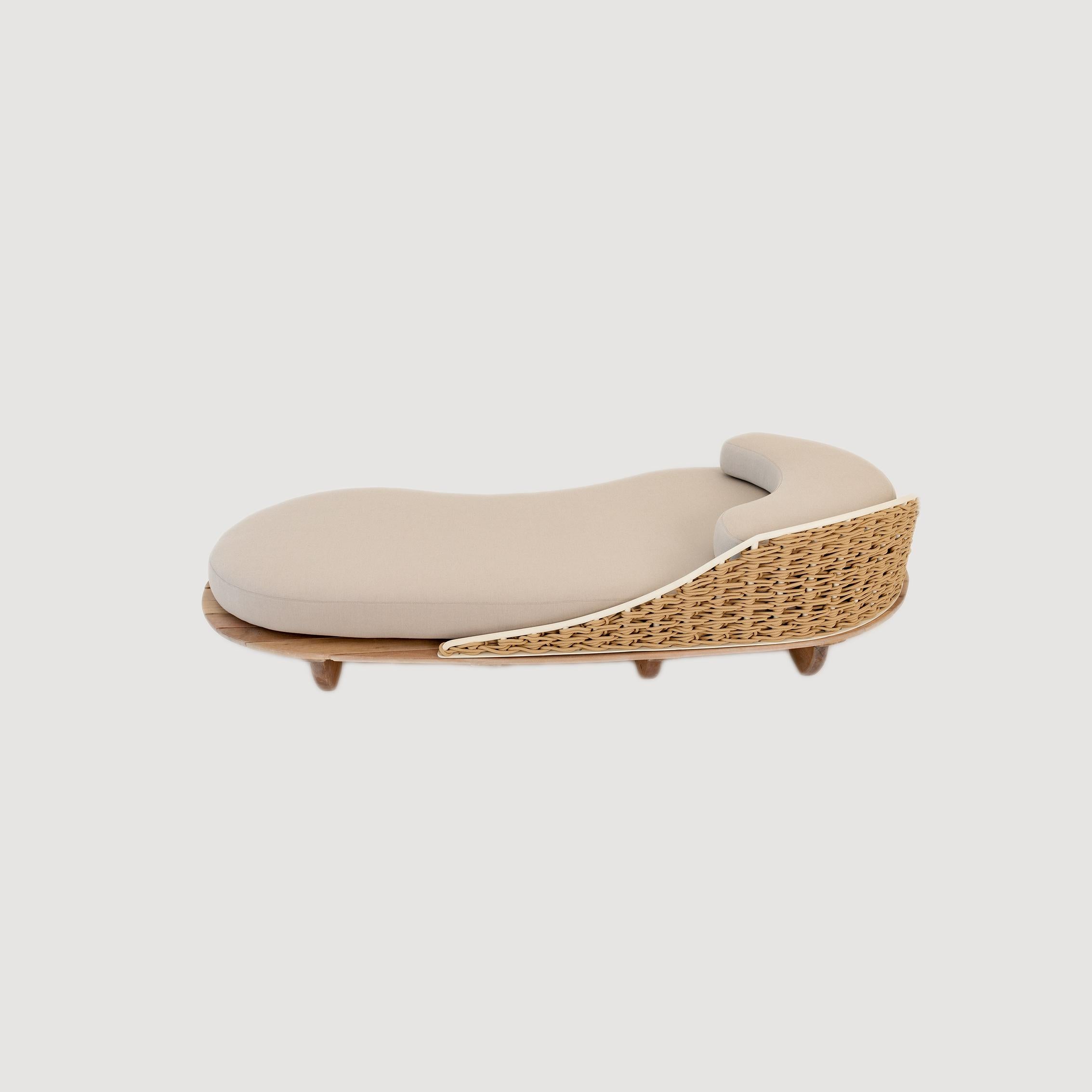 Modern The Sayari Indoor / Outdoor Daybed Chaise and Table Collection by Studio Lloyd For Sale