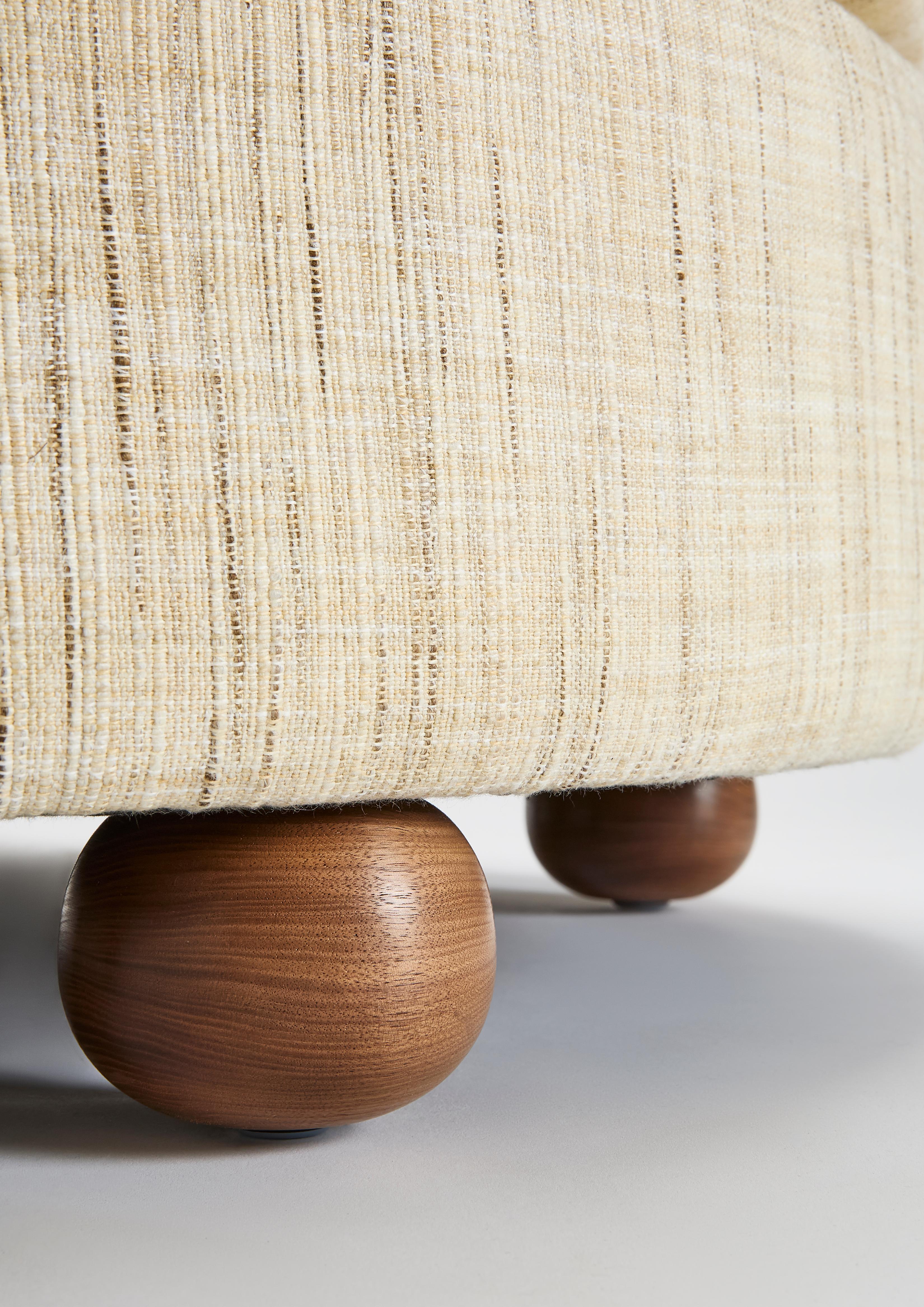 Britannique The Sculpted Ottoman by Sister by Studio Ashby en vente