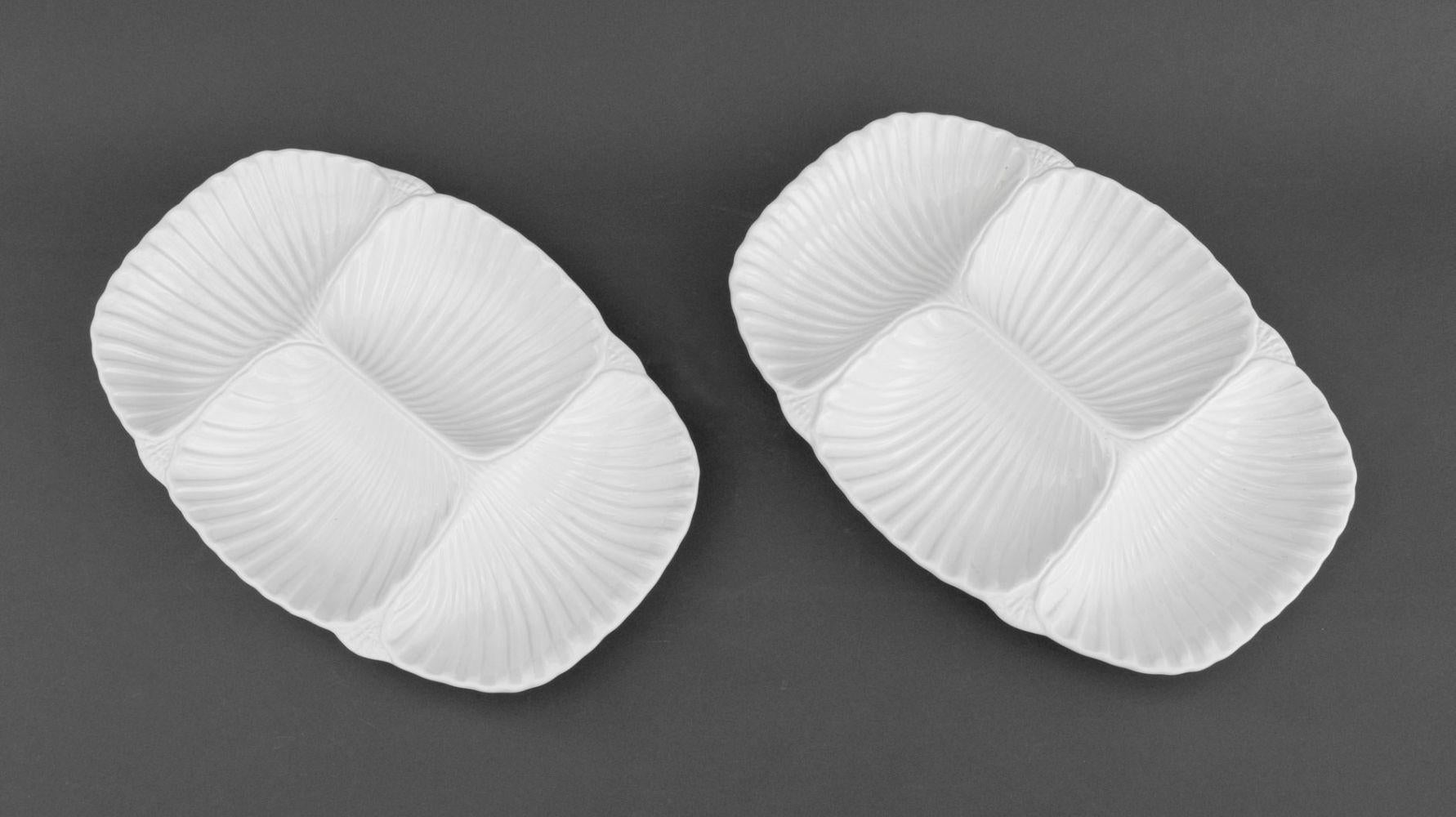 Vaisselle en céramique peinte Sea Gull, 26 pièces en vente 3