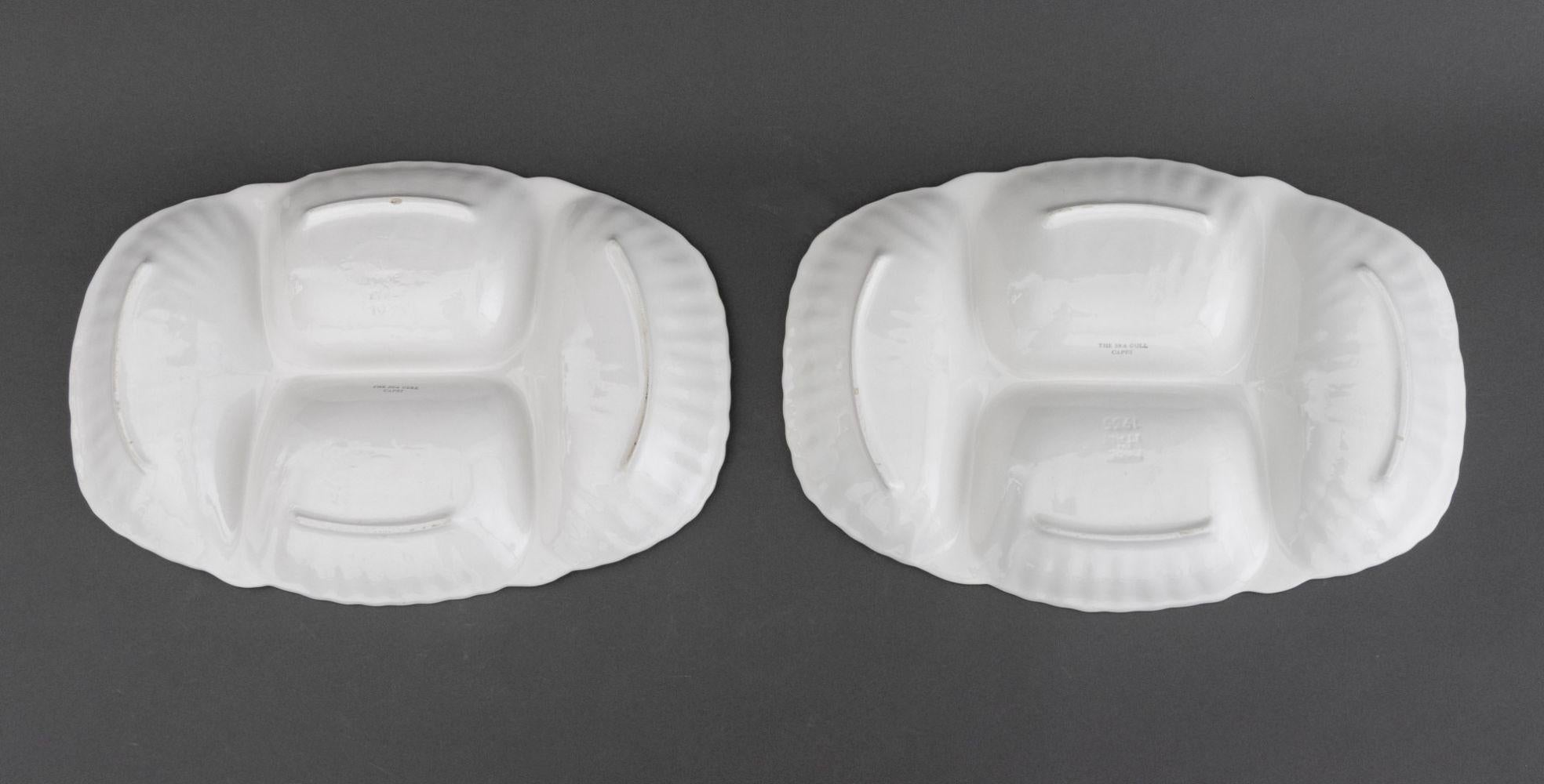 Vaisselle en céramique peinte Sea Gull, 26 pièces en vente 5