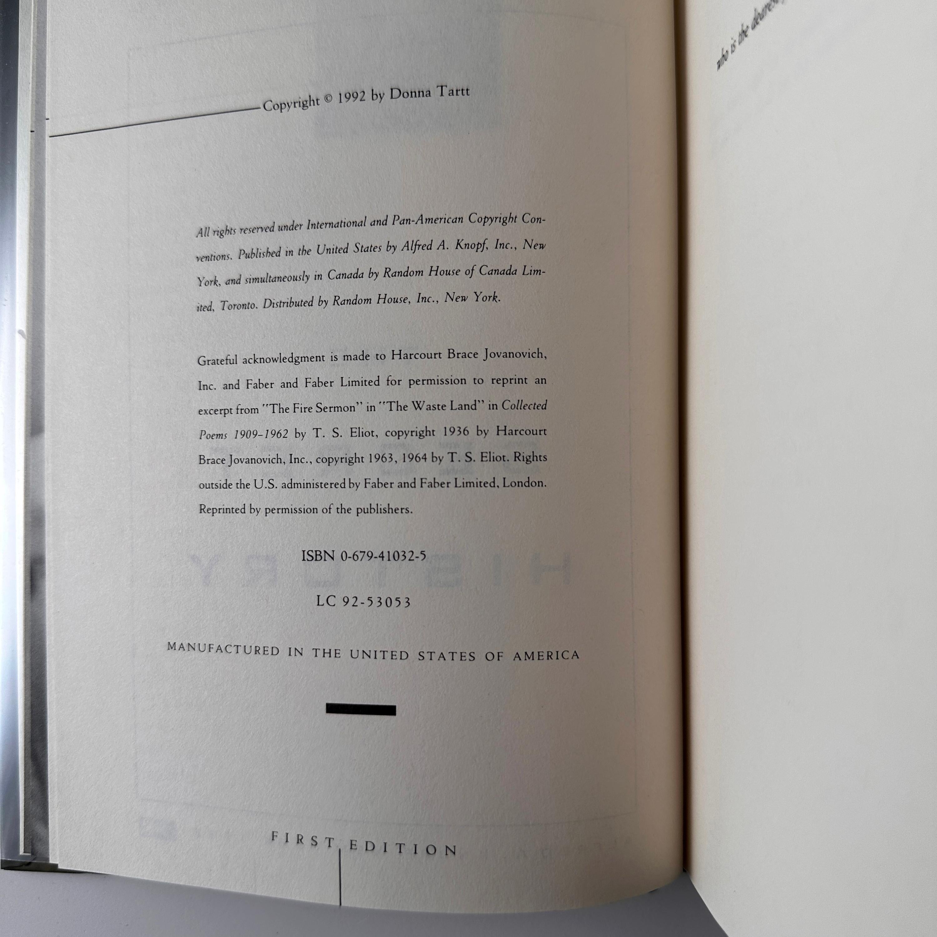 The Secret History von Donna Tartt, Erstausgabe, signiert (Ende des 20. Jahrhunderts) im Angebot