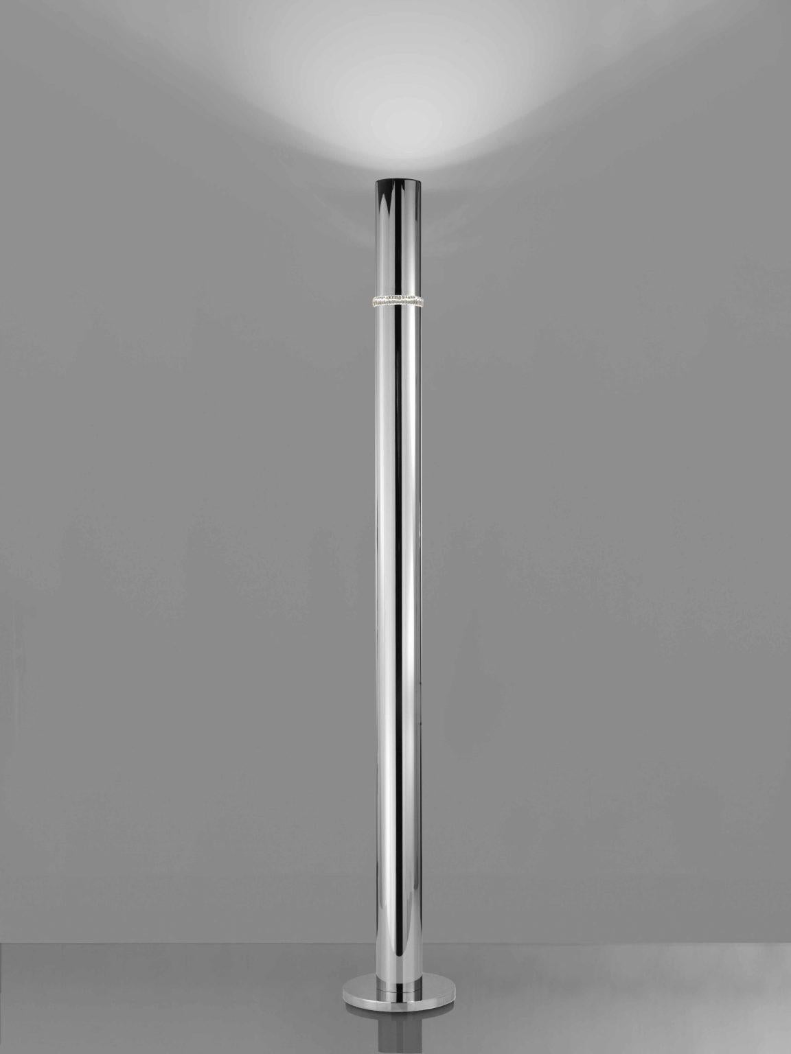 The Shape Floor Lamp, 21515, by Stillux Illuminazione
Dimensions: D 10 x H 180 cm.
Materials: Steel, lead crystal.

Available in chrome, gold plated, or velvet black. Please contact us.

All our lamps can be wired according to each country. If sold