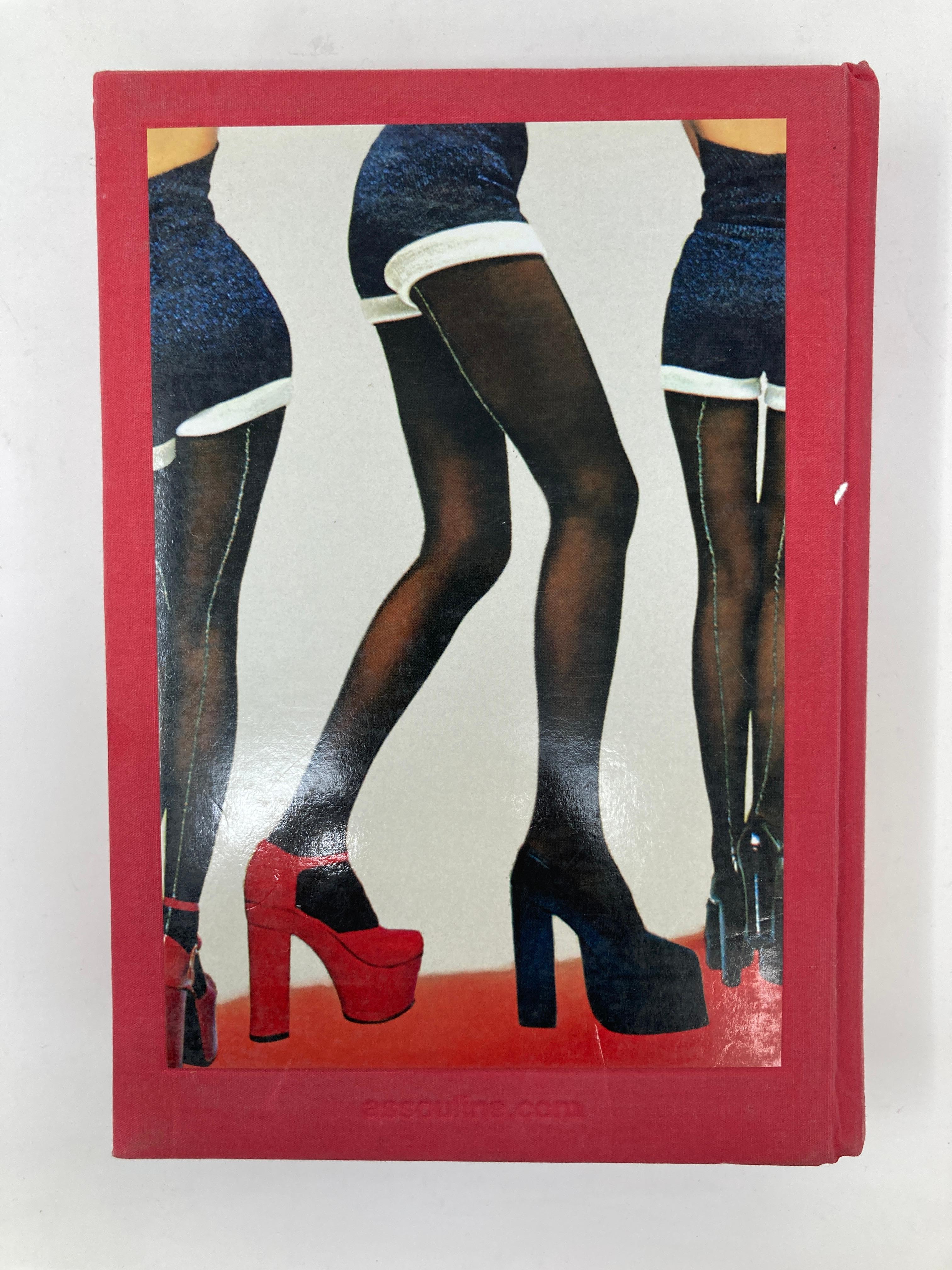 The Shoe Book by Nancy MacDonnell Hardcover In Good Condition For Sale In North Hollywood, CA