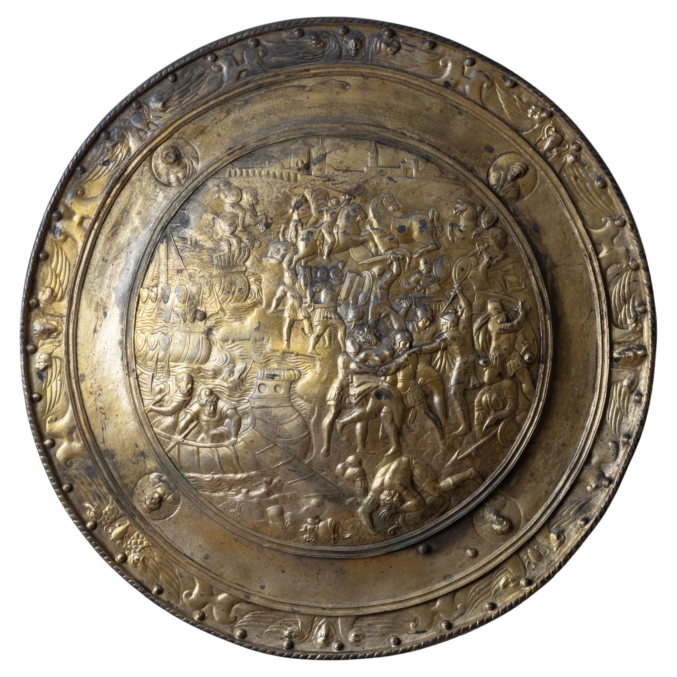 Scudo di bronzo con l'assedio di Troia, XIX secolo