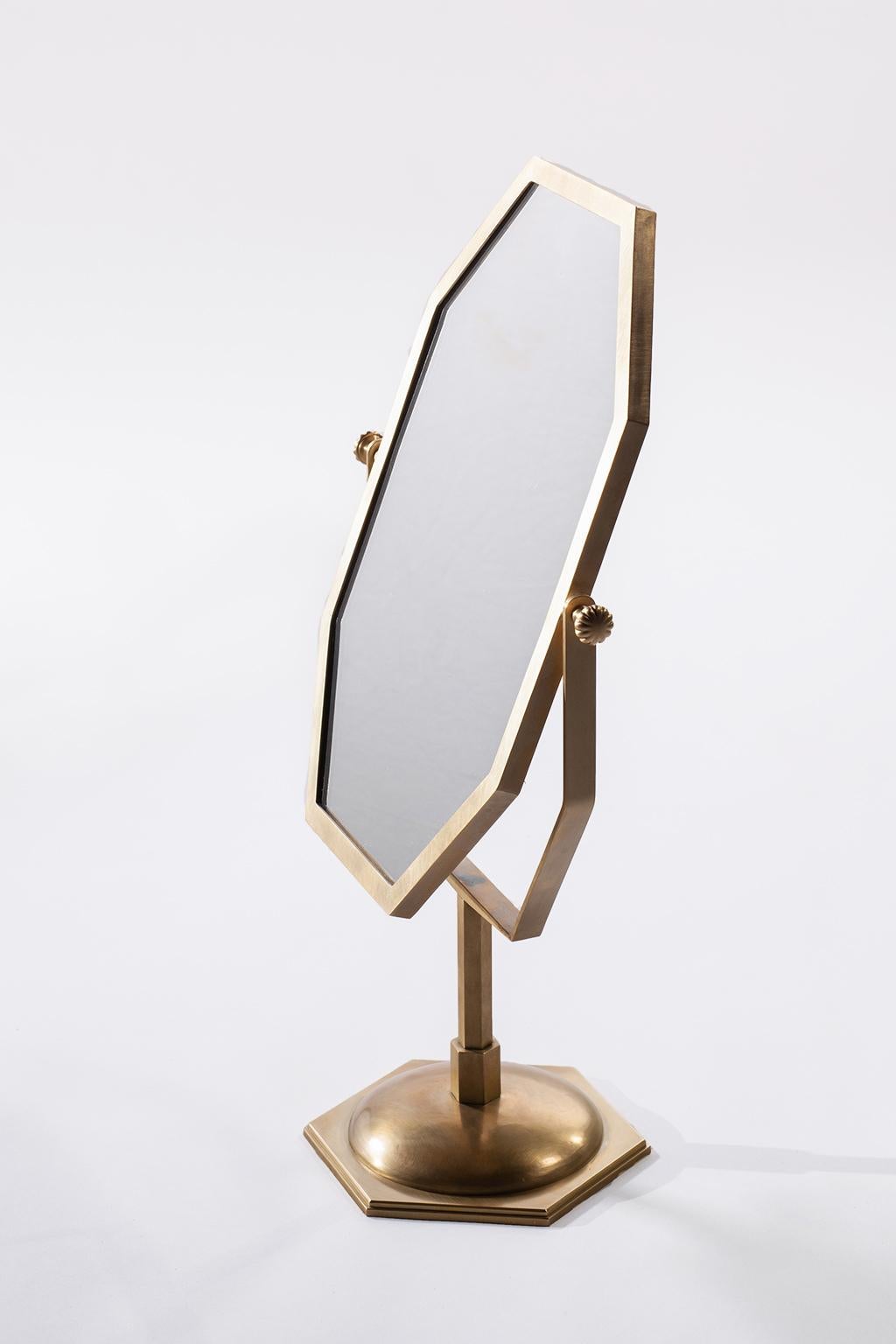 21st Century Small Standing Mirror, Brass Frame and Leather Insert In New Condition For Sale In Lisciano Niccone, Perugia