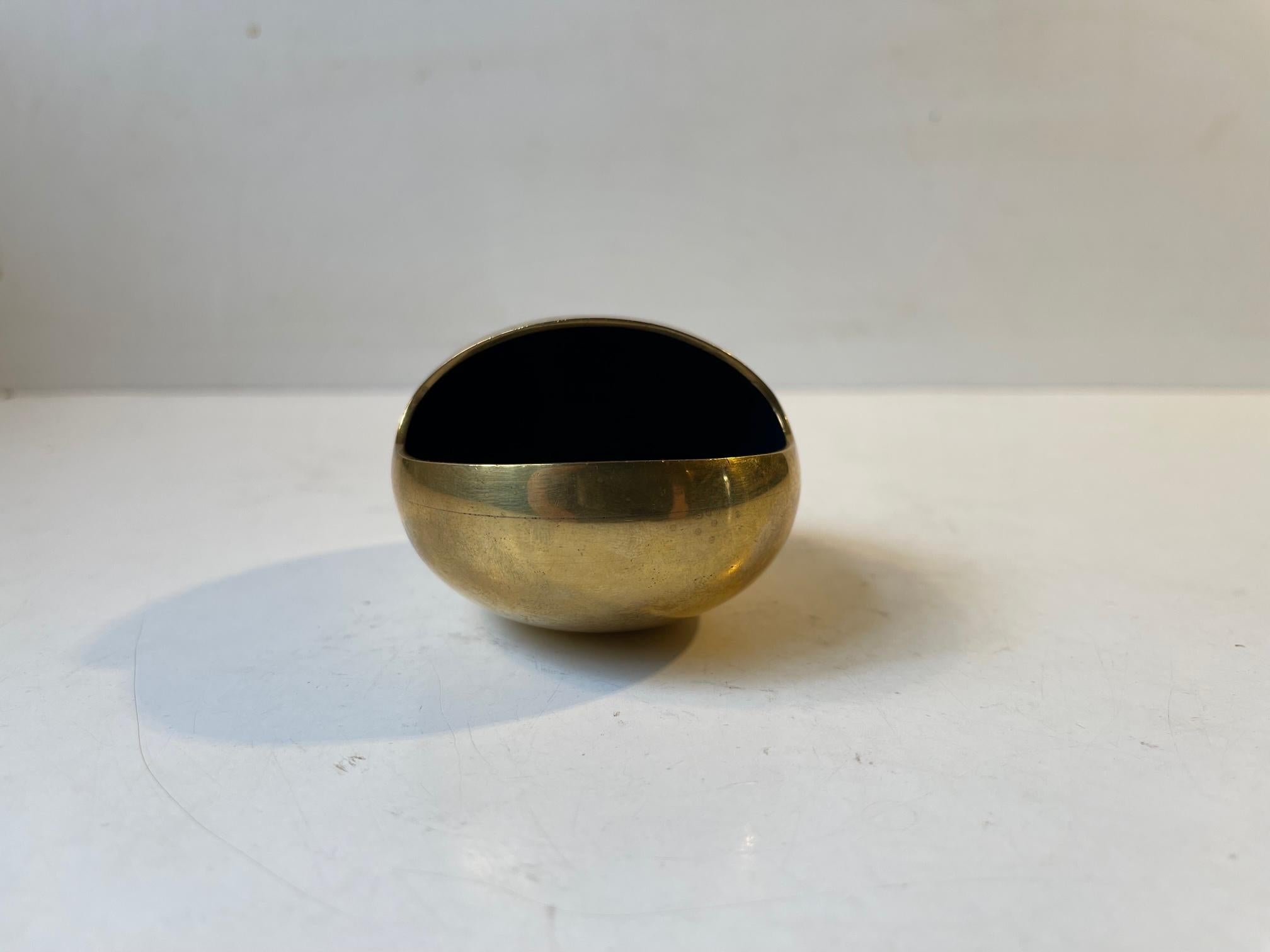 Smile Ashtray in Brass & Blue Enamel by Hans Bunde for Cohr, 1950s 1