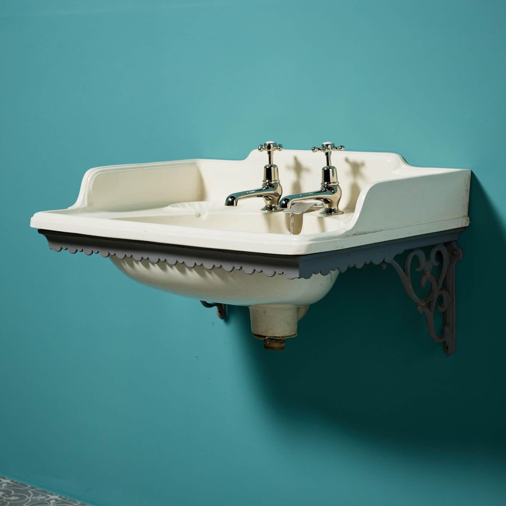 ‘The Smithfield’ Antique Porcelain Basin with Bracket For Sale 1