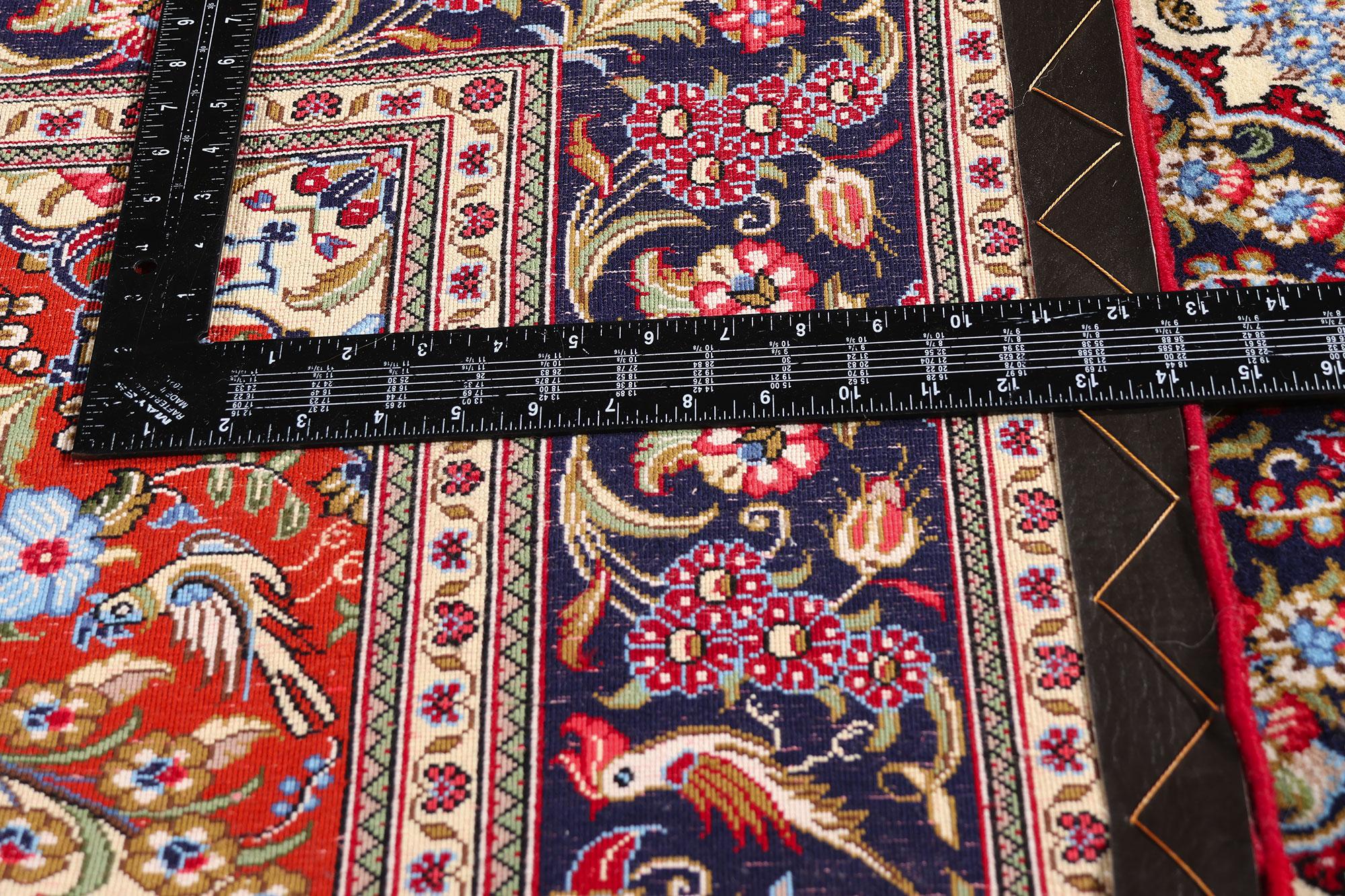 Lana La canzone dell'eternità: Un capolavoro persiano d'epoca di Eleganza paradisiaca in vendita