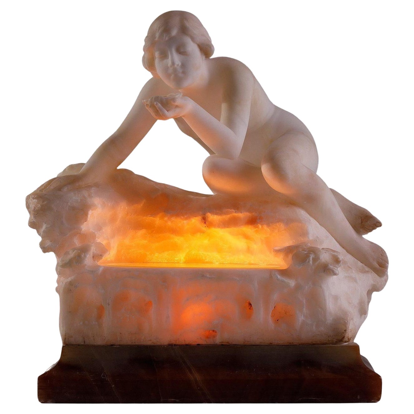 Sculpture éclairante "The Source", école italienne, vers 1900 en vente