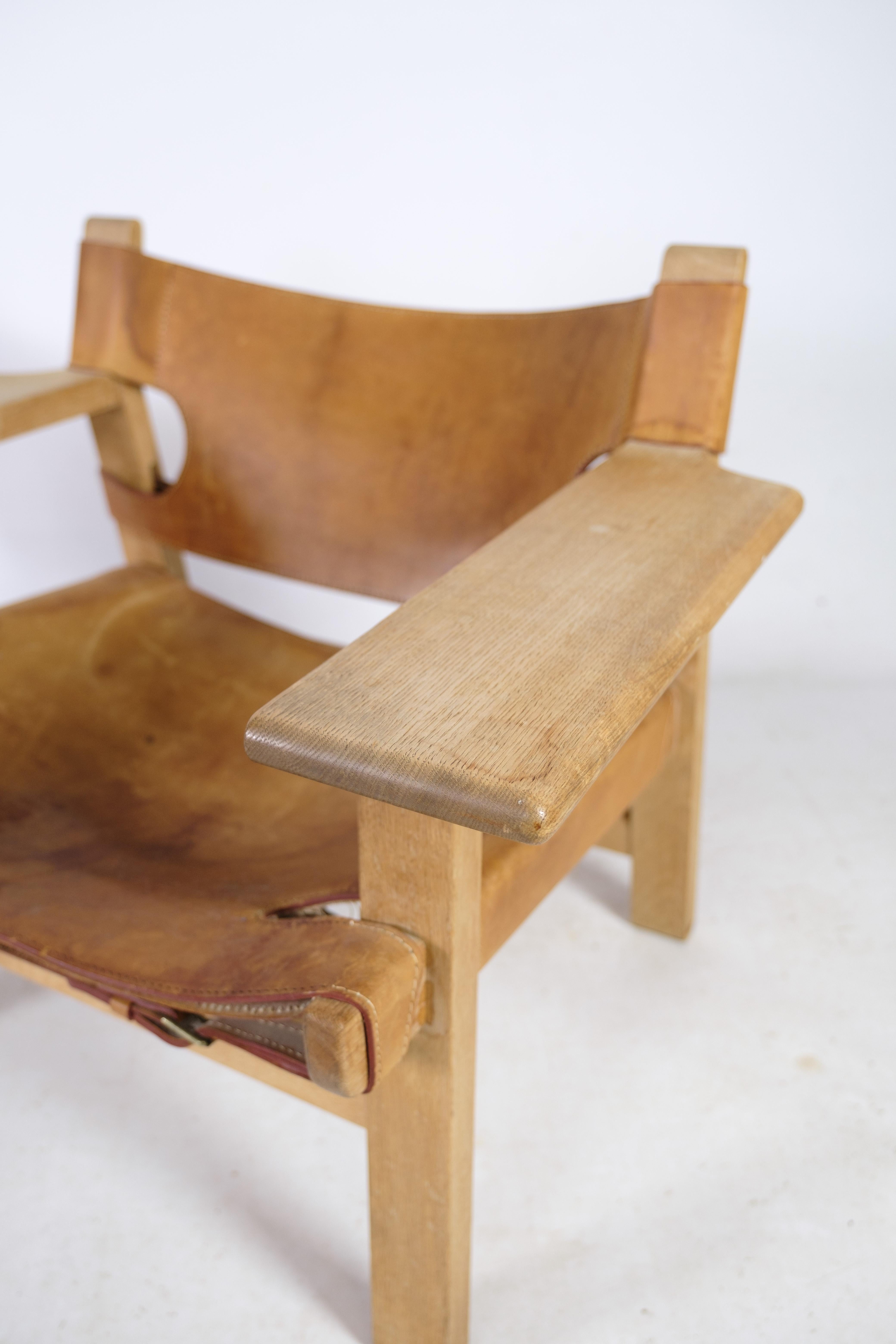 Spanish Chair Model BM2226 With Patinated Leather Designed by Børge Mogensen For Sale 5