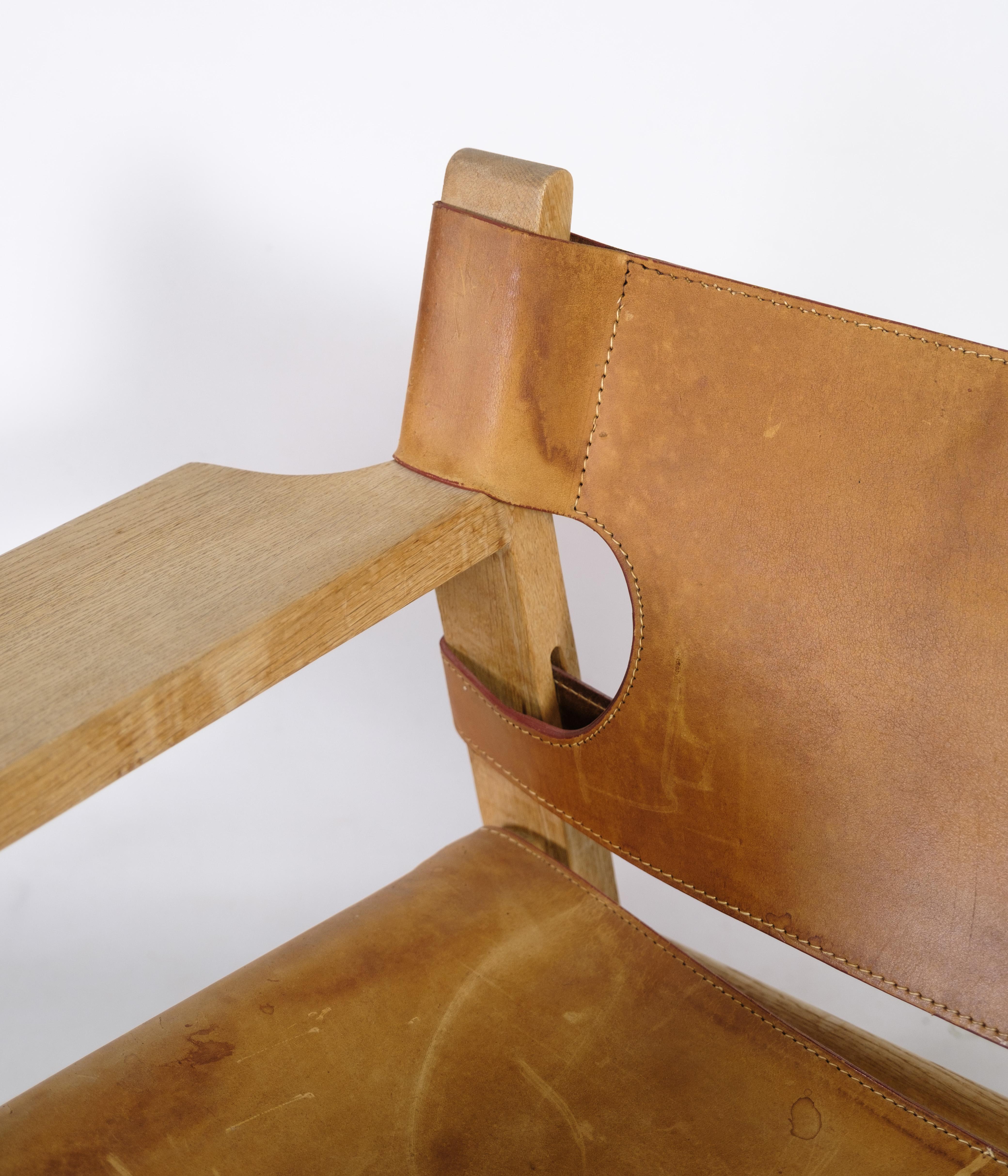 Spanish Chair Model BM2226 With Patinated Leather Designed by Børge Mogensen For Sale 3