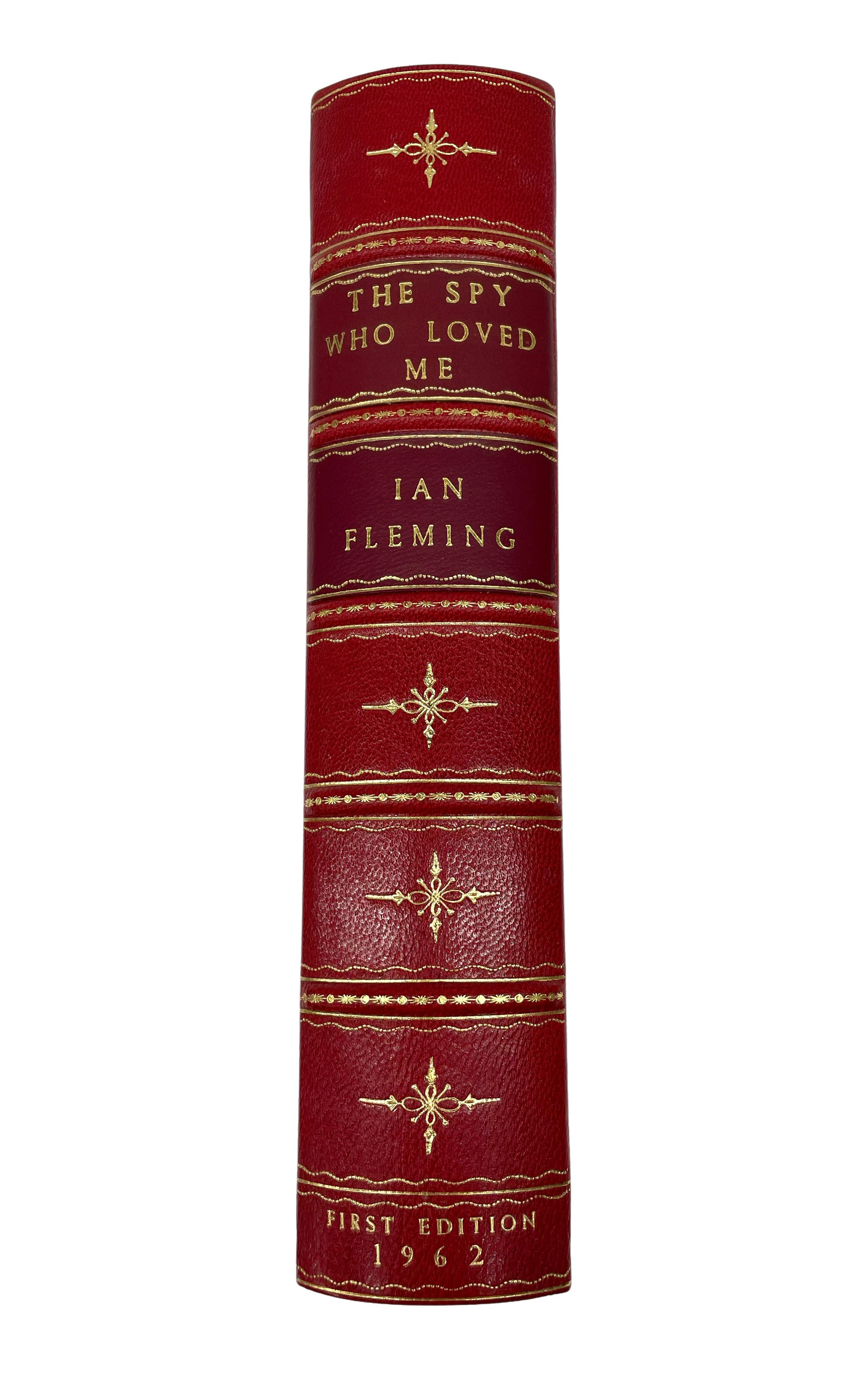 « The Spy Who Loved Me » de Ian Fleming, première édition avec housse d'origine, 1962 en vente 10