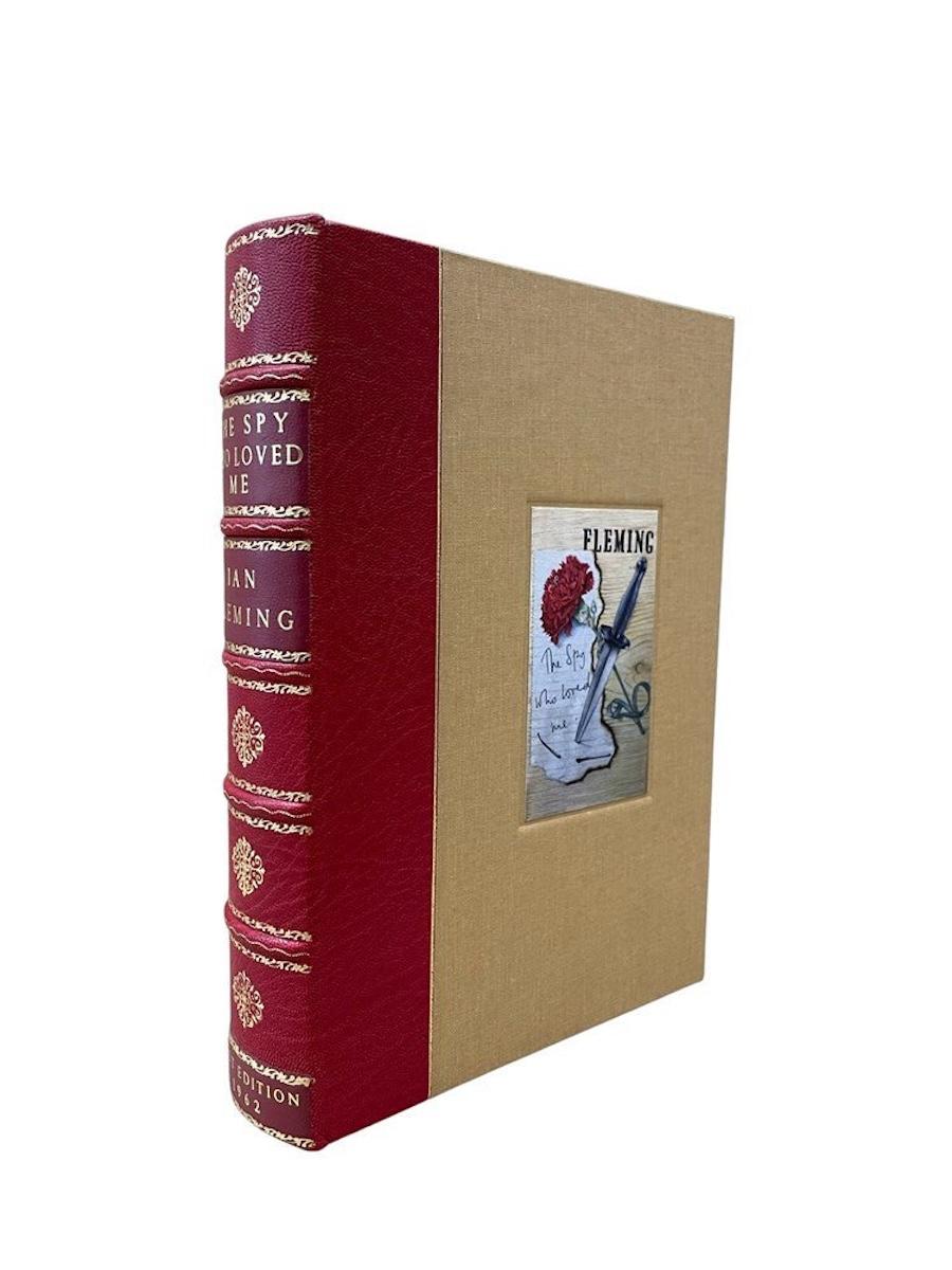 « The Spy Who Loved Me » de Ian Fleming, première édition pour nous, 1962 en vente 3