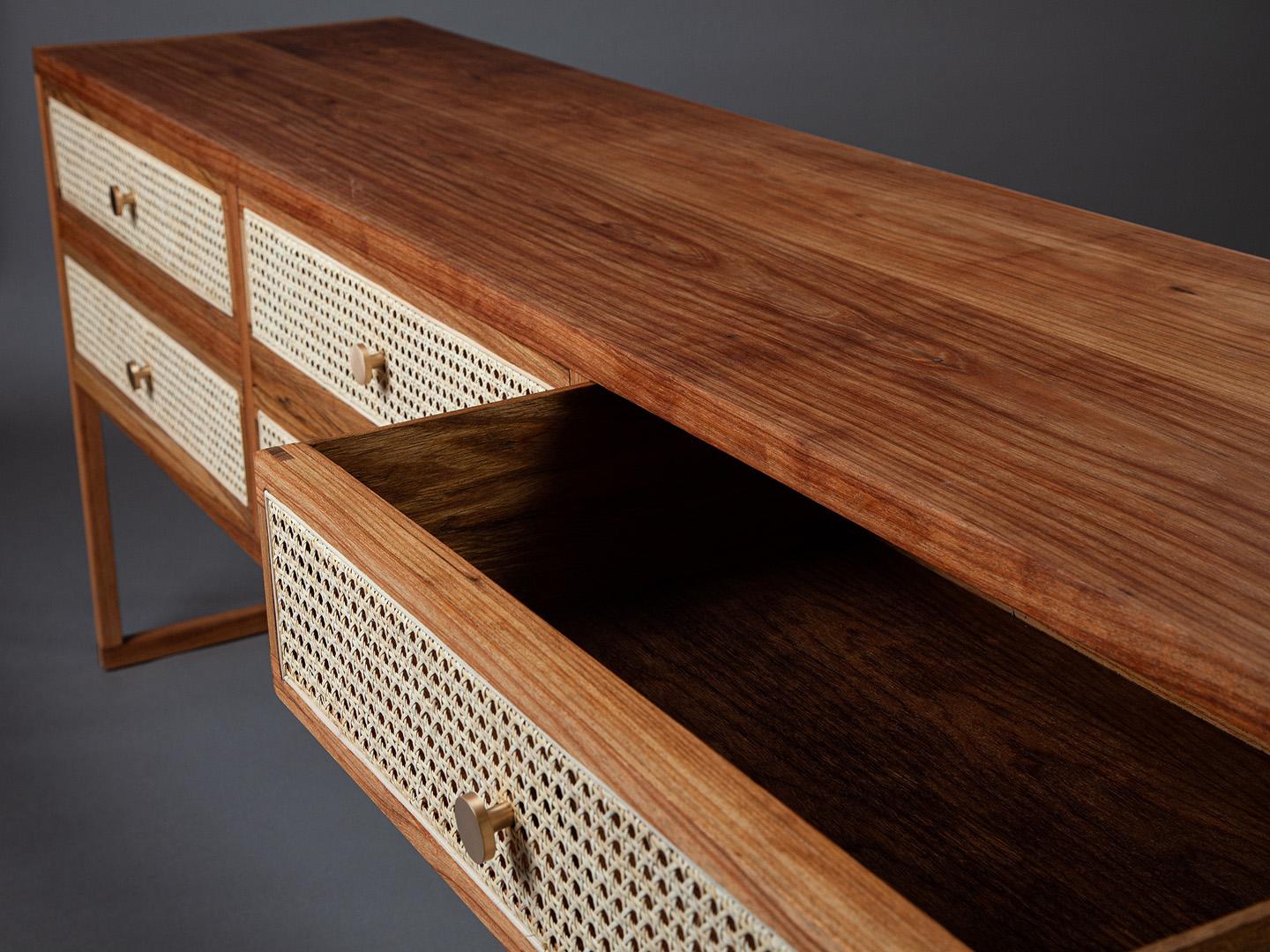 The Square Dresser. Brazilian Solid Wood and Natural Straw In New Condition For Sale In São Paulo, SP