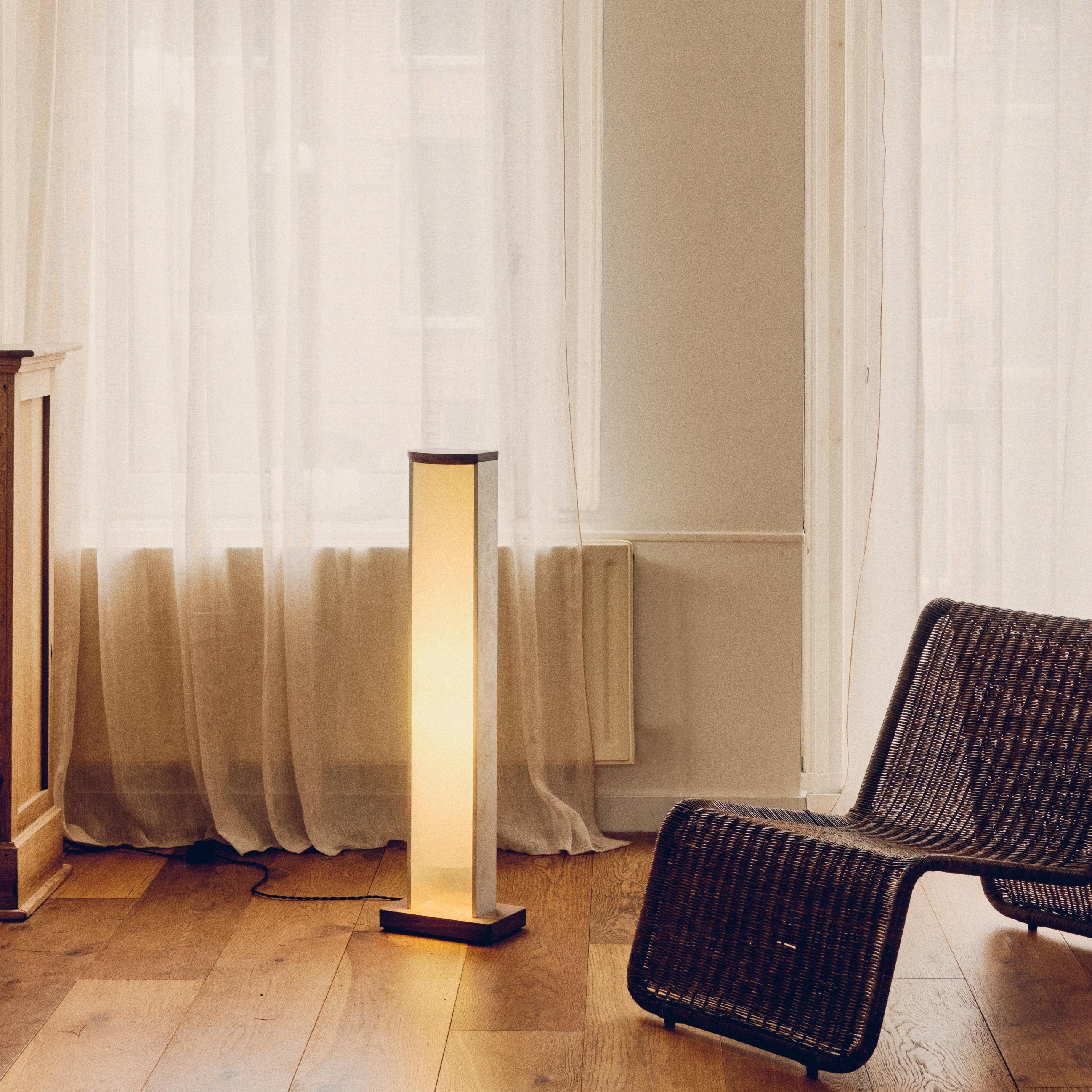 The Standard Lamp - Stehleuchte (Handgefertigt) im Angebot