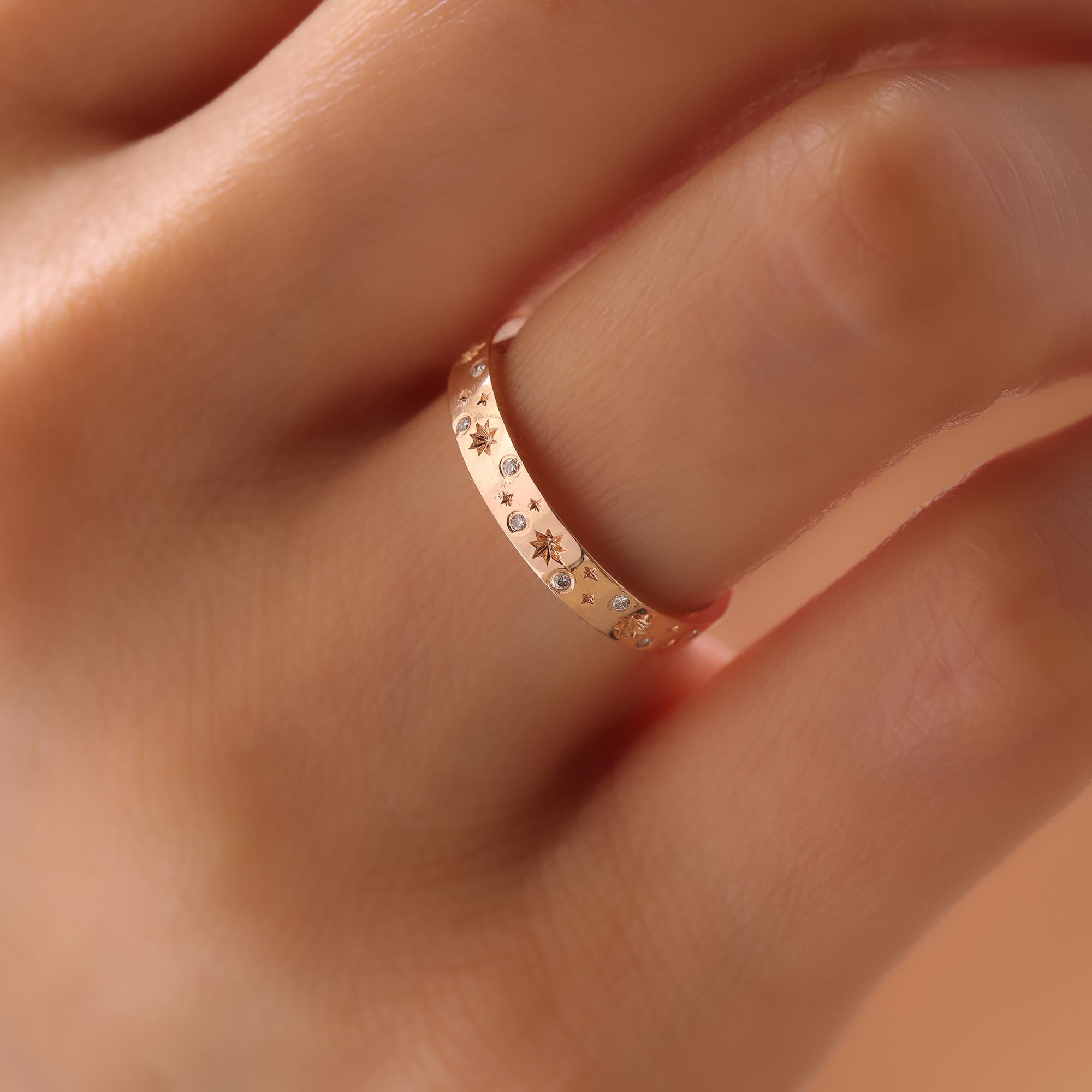 En venta: La alianza de diamantes Stardust  4