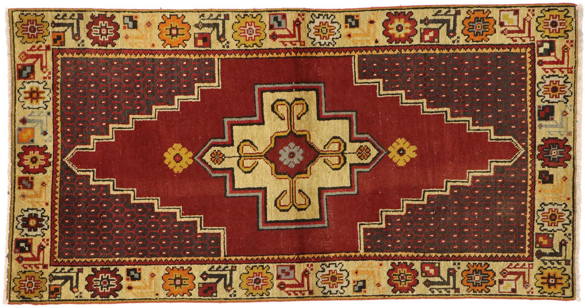 Tapis turc vintage d'appoint Oushak avec style Art Déco rétro en vente 2