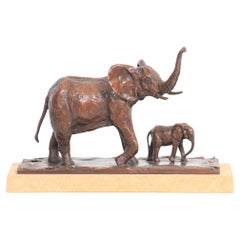 „The Surprise“ – Elefantenskulptur aus Bronze – Afrikanische Tierwelt, limitierte Auflage