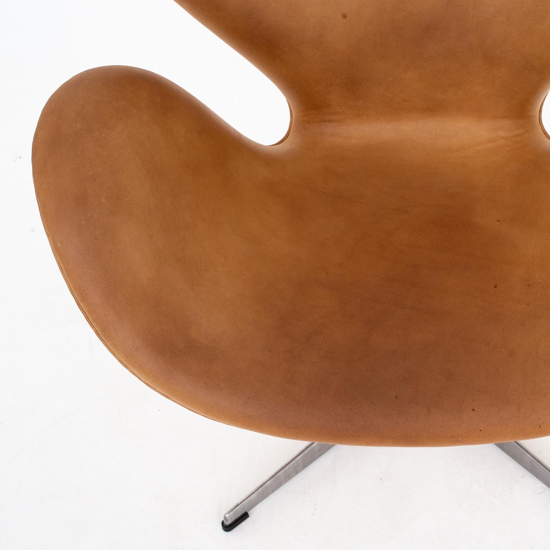 The Swan Chair by Arne Jacobsen In Good Condition In Copenhagen, DK