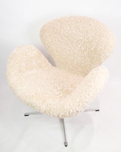 Lounge Chair " The Swan" Model 3320 By Arne Jacobsen For Fritz Hansen