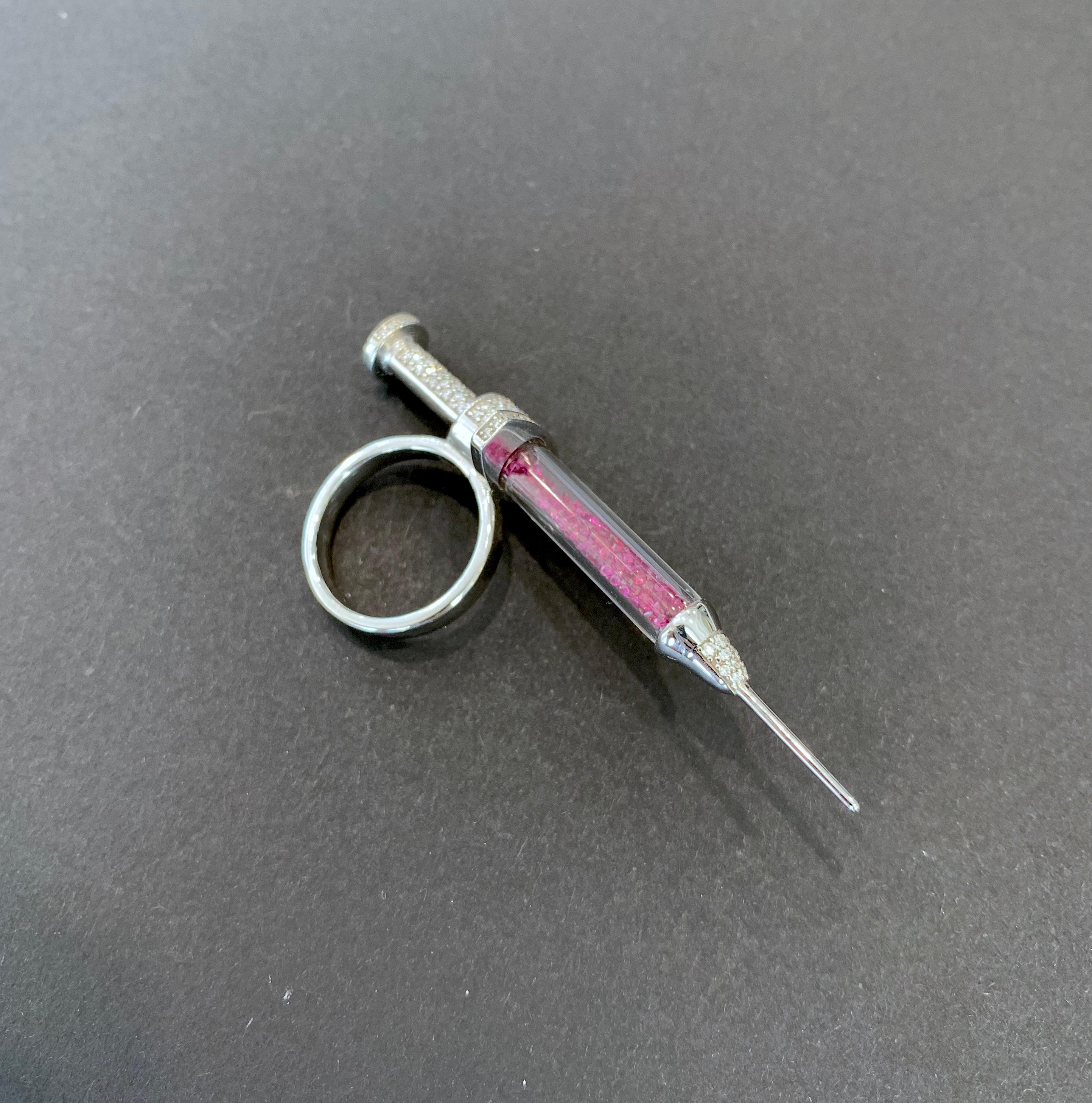 Syringe Ring In New Condition For Sale In Beverly Hills, CA