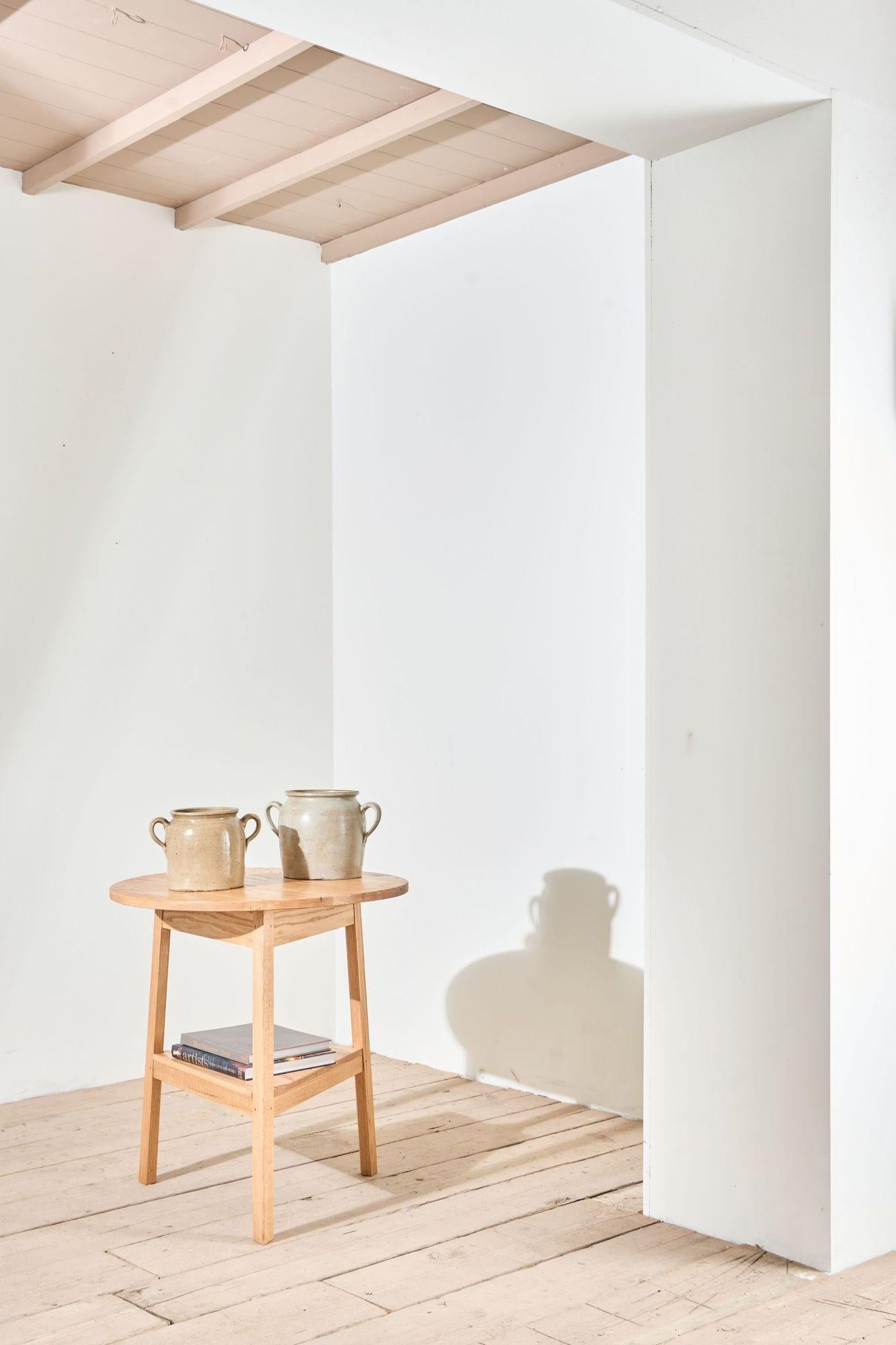 XXIe siècle et contemporain La table « Tavern » de TallBoy Interiors en vente