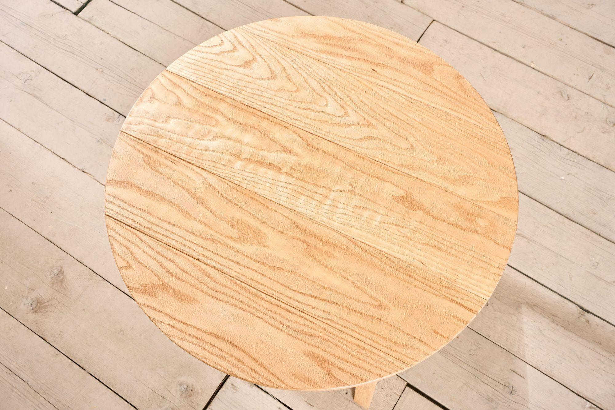 Chêne La table « Tavern » de TallBoy Interiors en vente