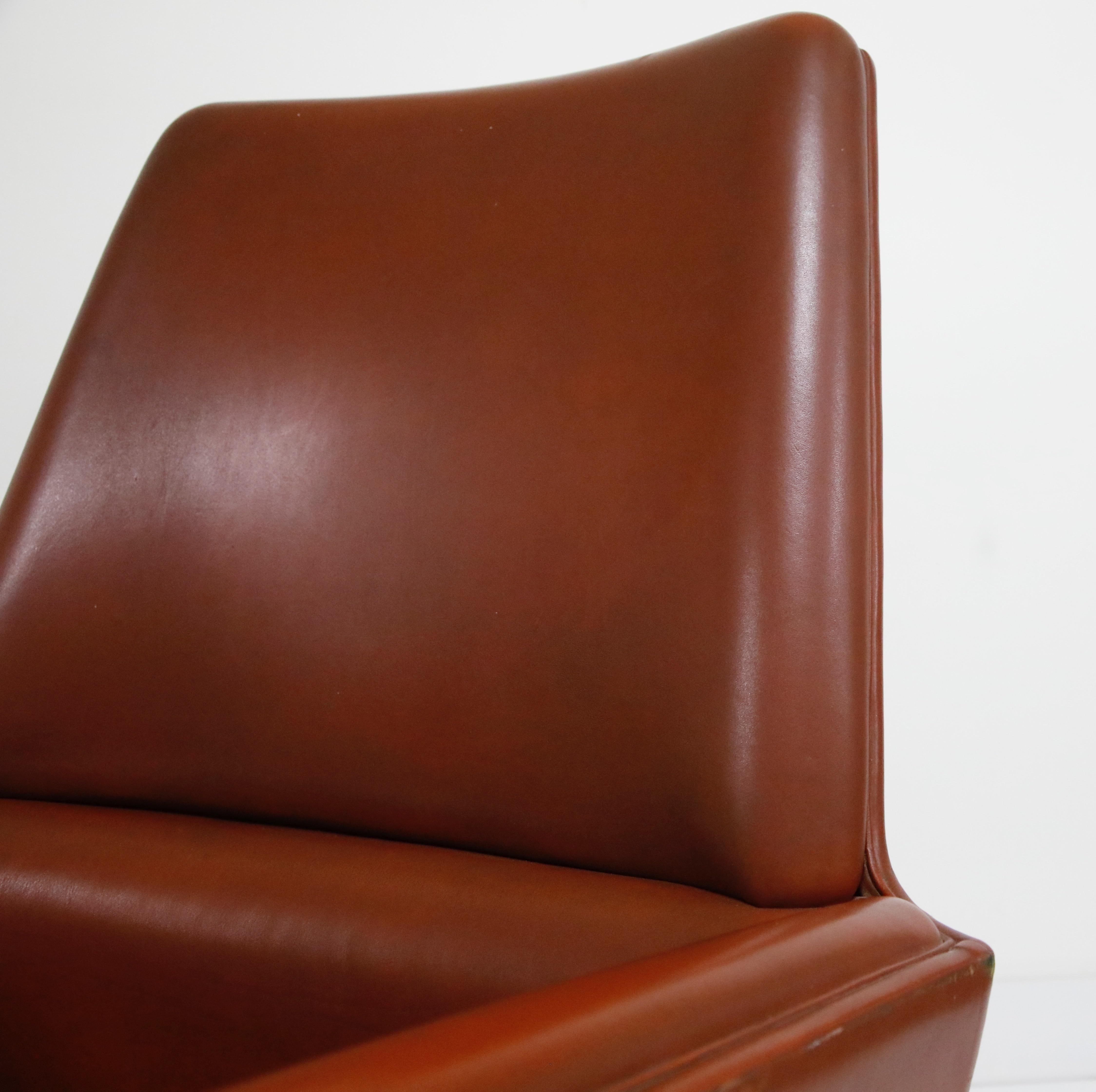 Mid-20th Century The Technocrat Group Model 210 Executive Chair by Finn Juhl, circa 1965, Signed 