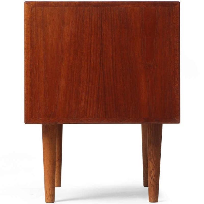 The 'Telephone Table' by Hans J. Wegner for Johannes Hansen, 1954 In Fair Condition For Sale In Sagaponack, NY
