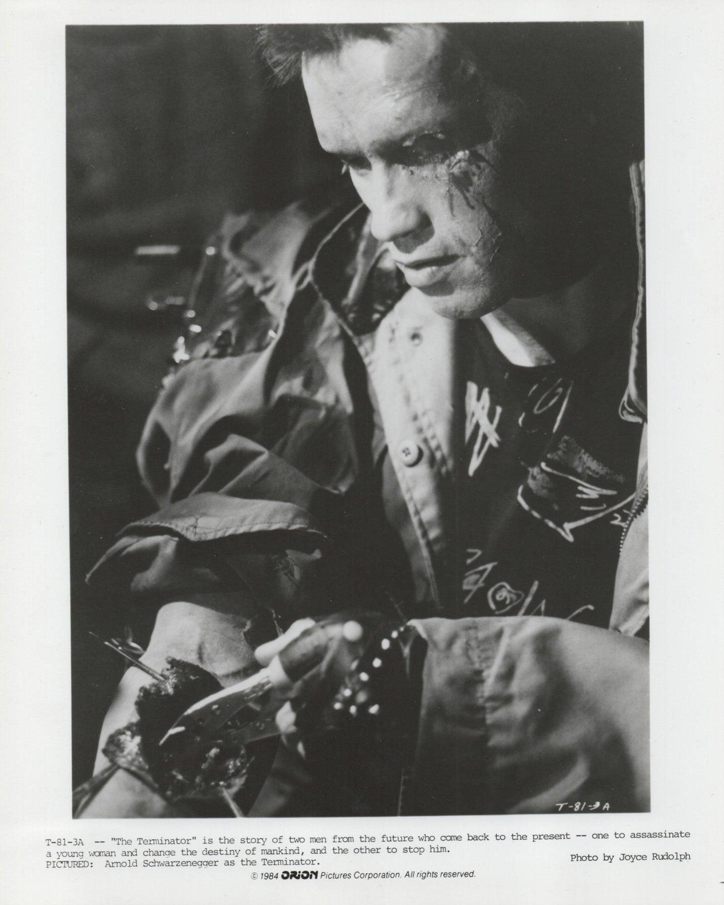 Der Terminator (1984) Pressestatement - gerahmt (Holz) im Angebot