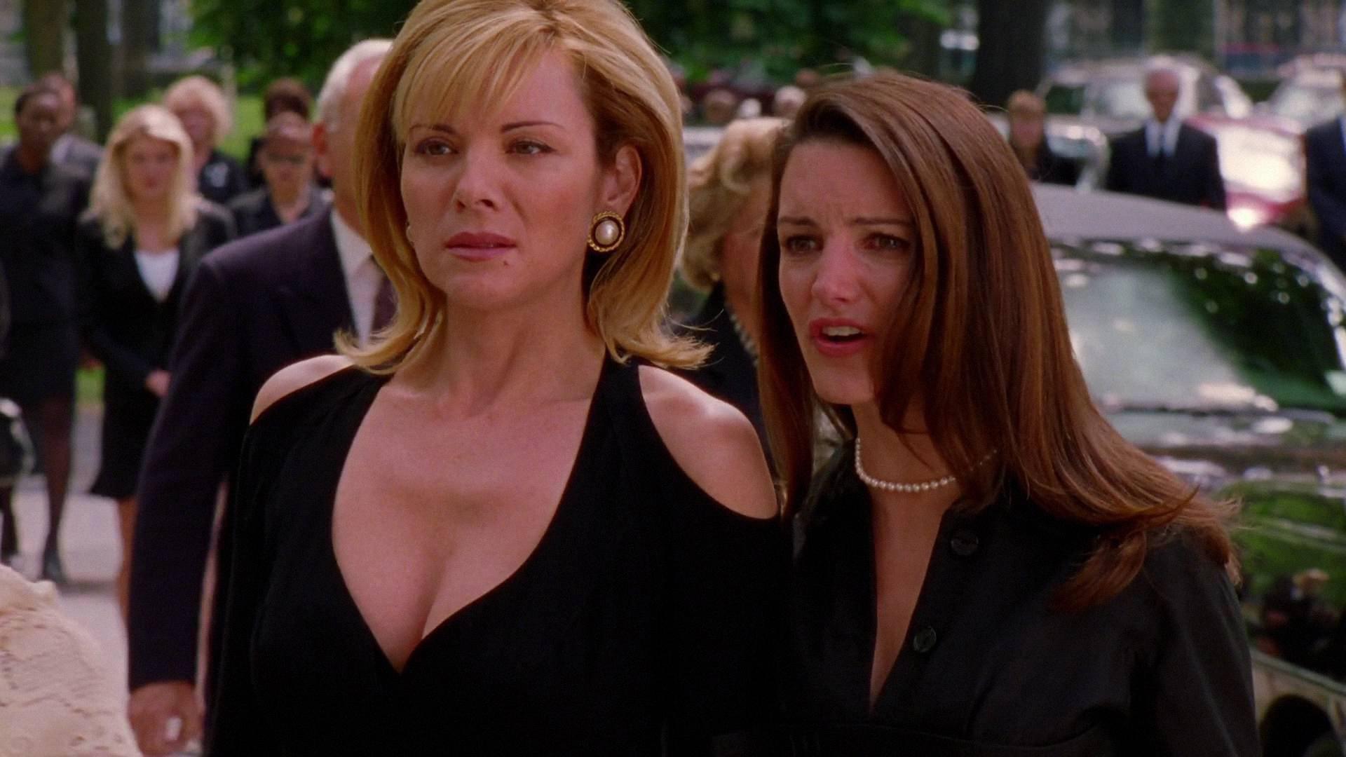 Das Thierry Mugler Couture 'Samantha Jones' Kleid SS 2001 Schwarzer Ausschnitt im Zustand „Hervorragend“ im Angebot in Berlin, BE