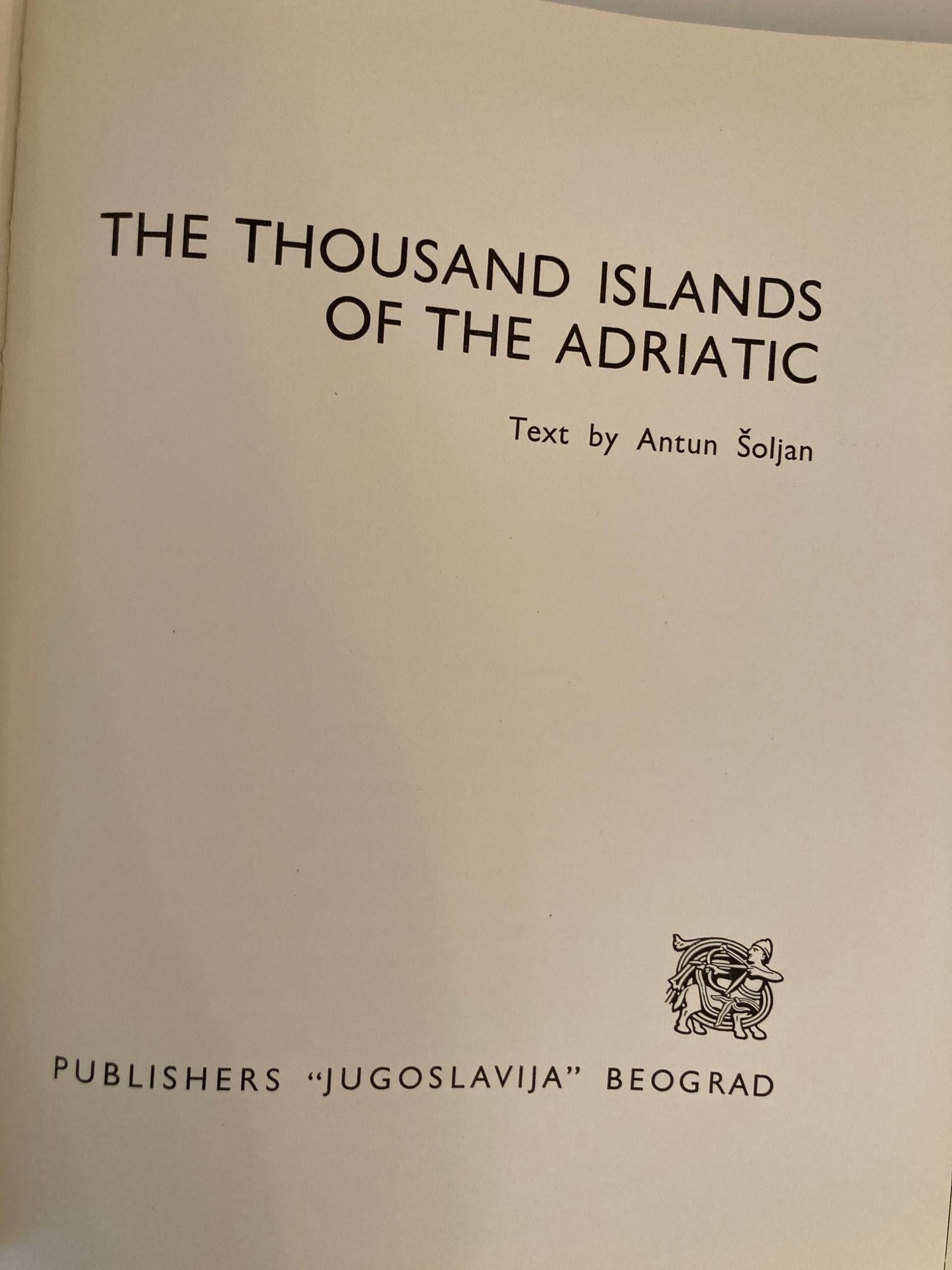 Artisanat Livre à couverture rigide Thousand Islands of the Adriatic de 1965, 1ère édition en vente