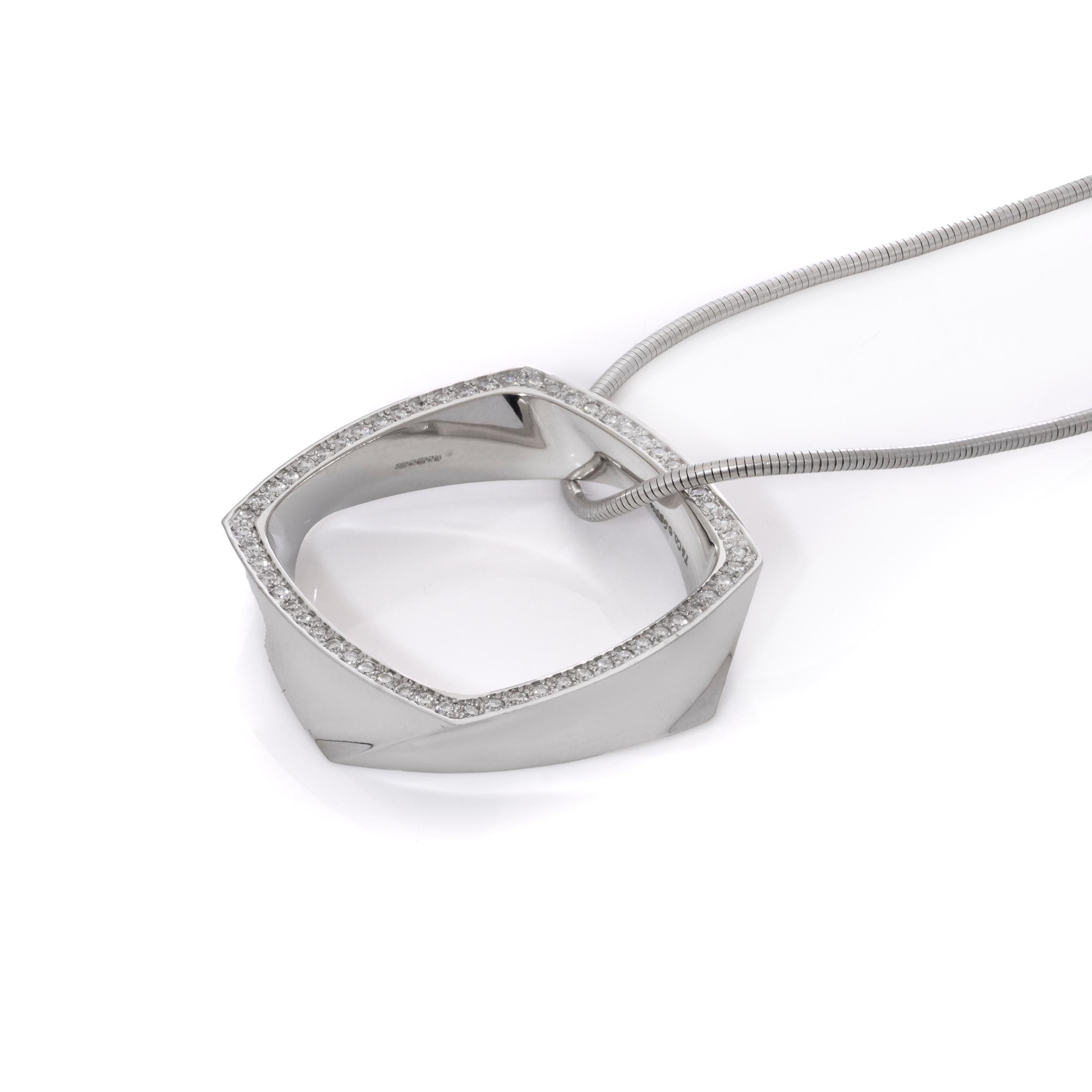 La Tiffany & Co. Collana in oro 18kt con ciondolo quadrato di diamanti di Frank Gehry In condizioni buone in vendita a Braintree, GB