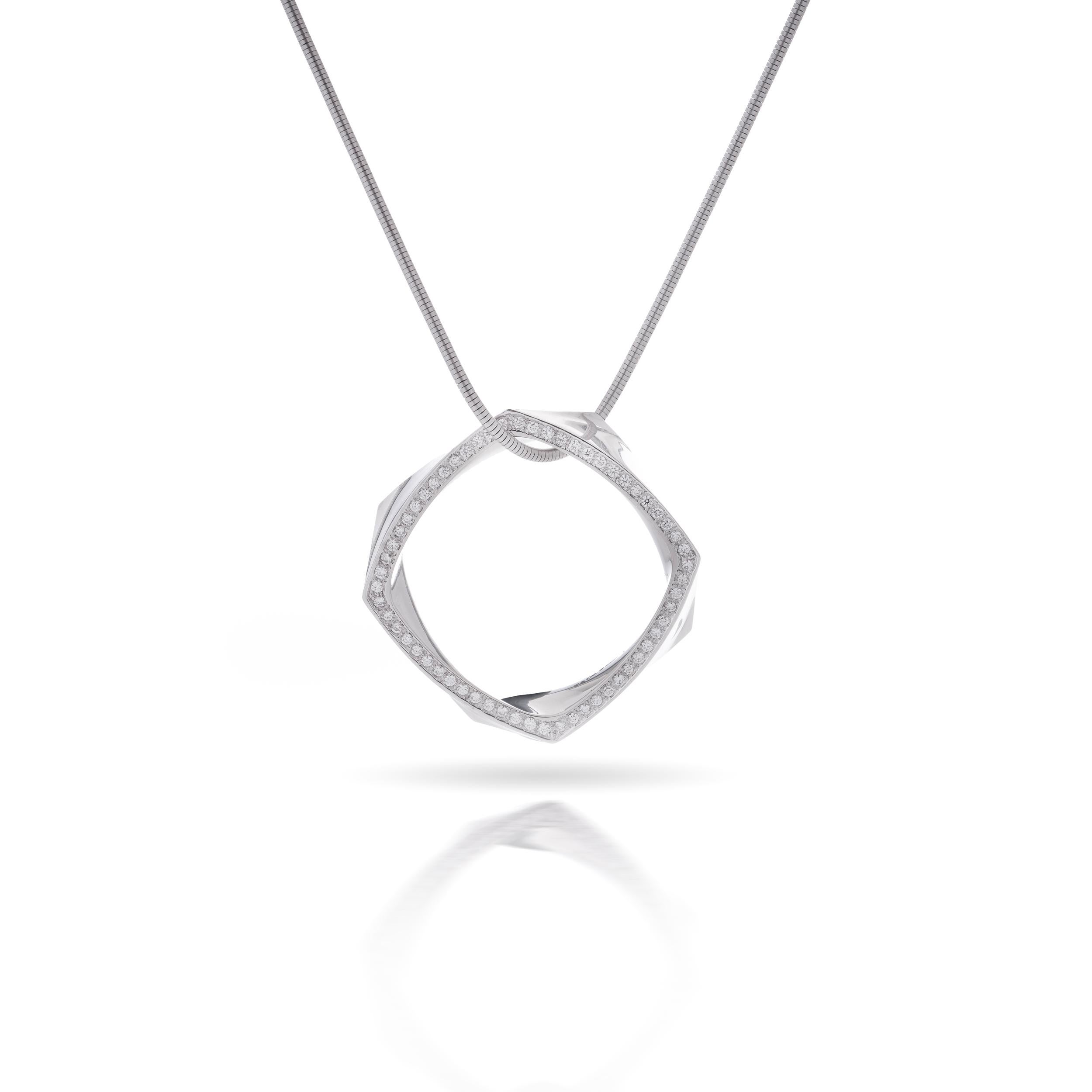 La Tiffany & Co. Collana in oro 18kt con ciondolo quadrato di diamanti di Frank Gehry in vendita 2