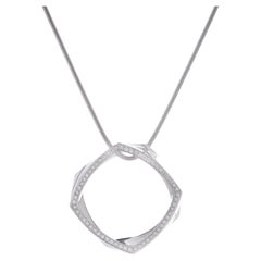La campaña Tiffany & Co. Collar de oro de 18 quilates Frank Gehry con colgante cuadrado de diamantes