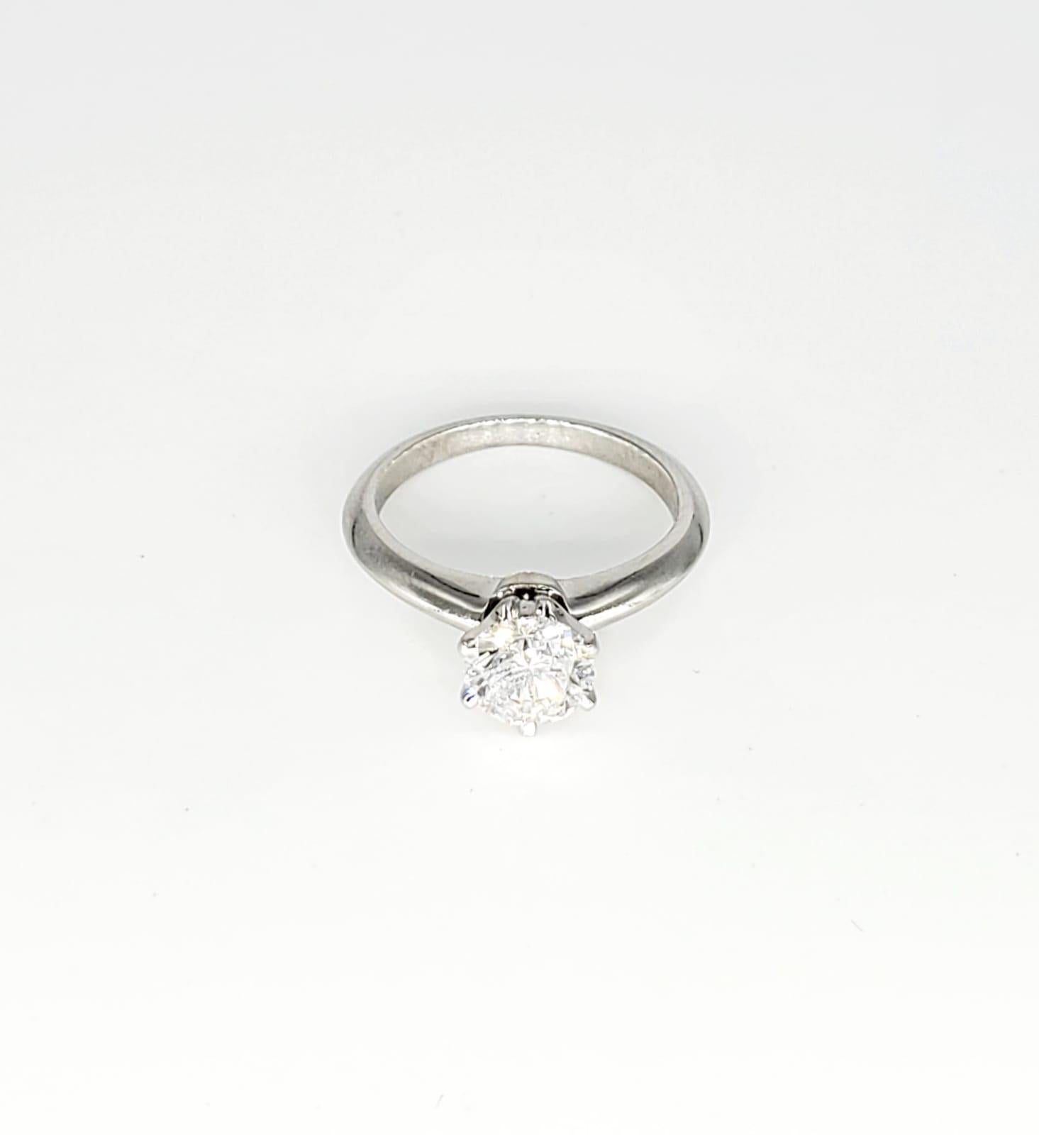 Tiffany & Co. Verlobungsring aus Platin mit 1,02 Karat Diamant F/VVS1 im Angebot 3