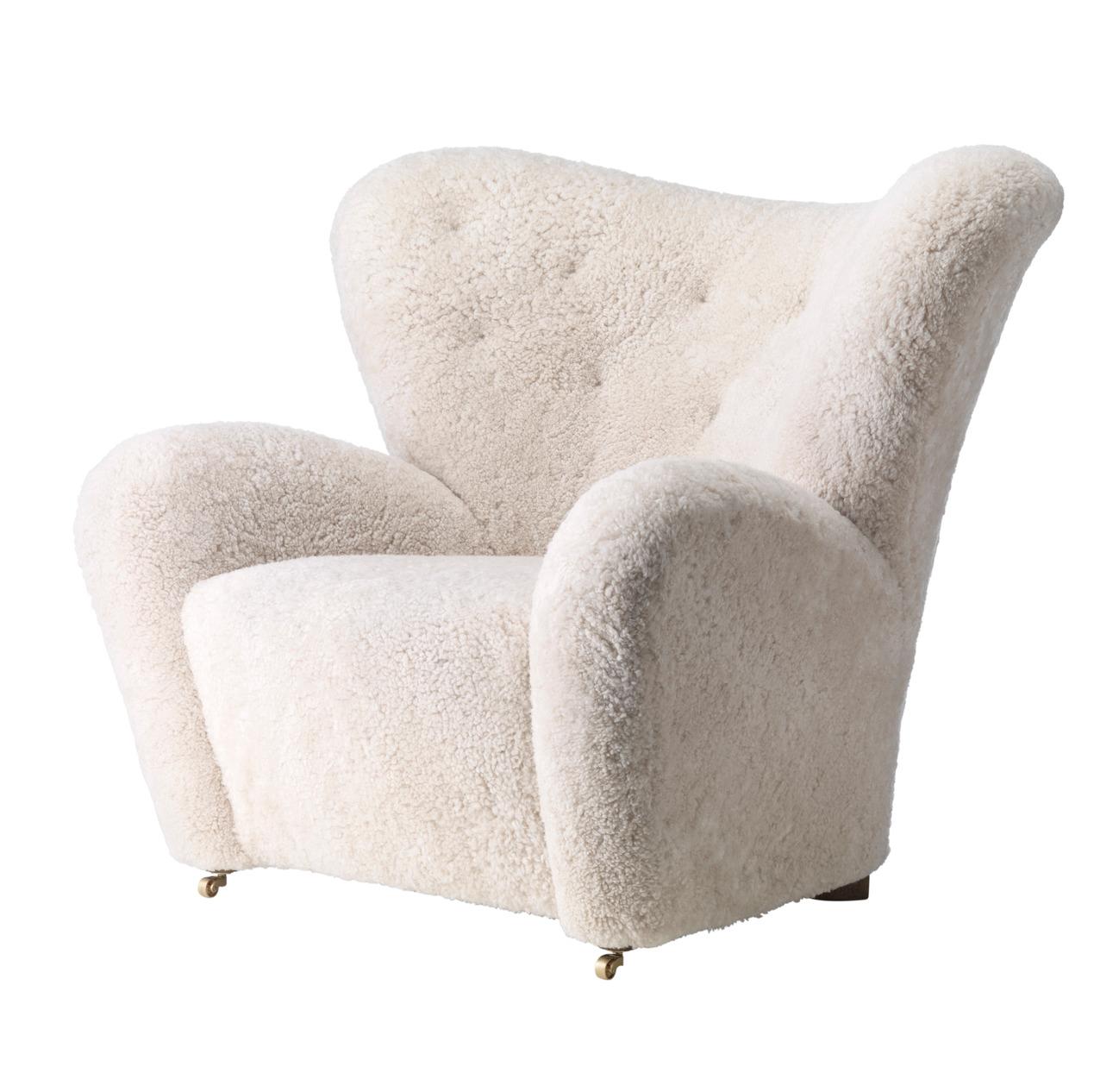 The Tired Man Lounge Chair -Sheepskin Moonlight/Oak by Flemming Lassen for Audo In New Condition For Sale In Dubai, AE