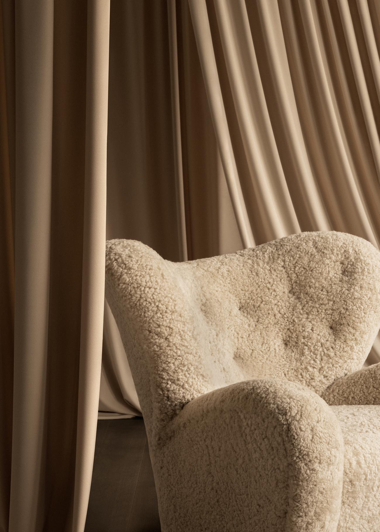 Brass The Tired Man Lounge Chair -Sheepskin Moonlight/Oak by Flemming Lassen for Audo For Sale