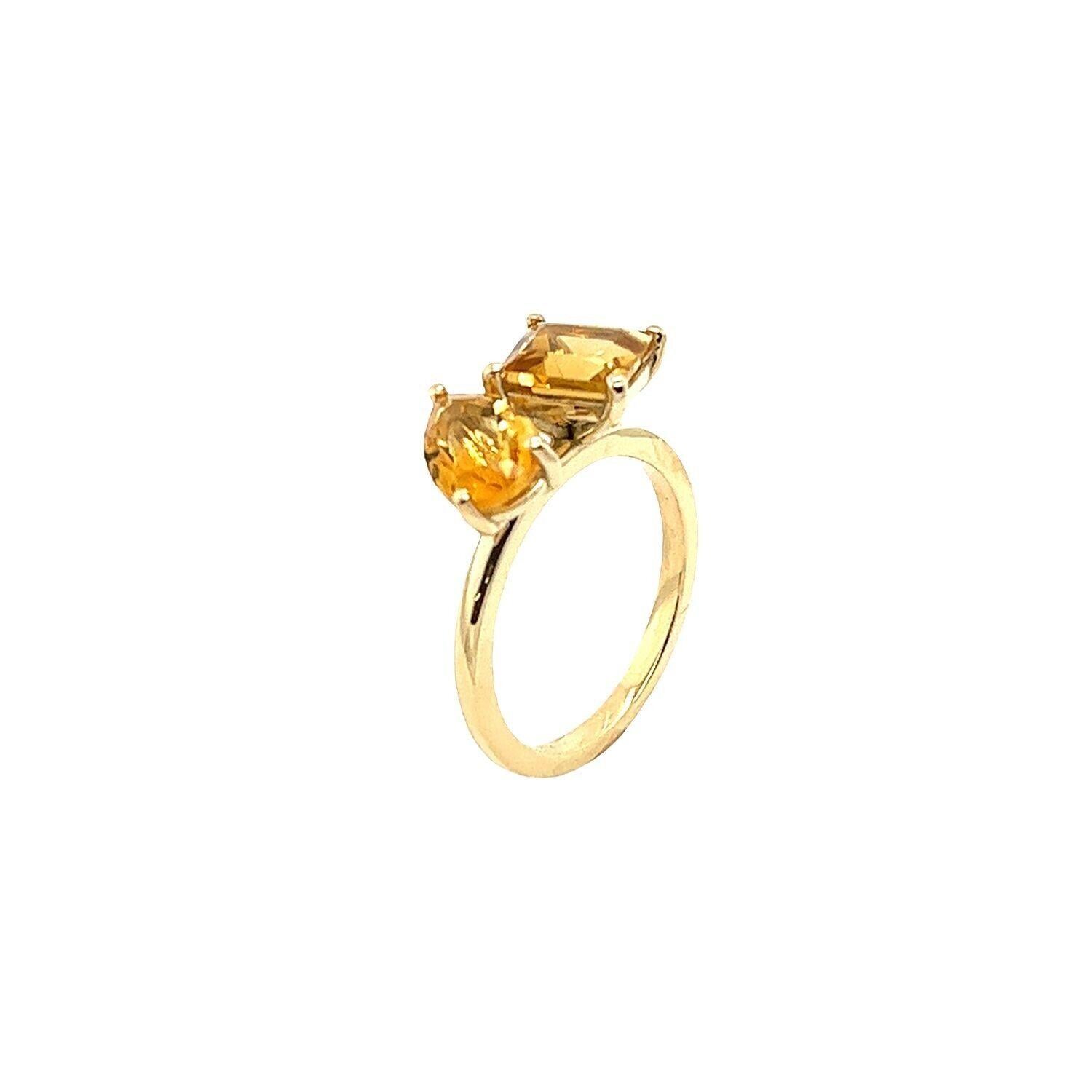 Pear Cut The Toi et Moi Golden Citrine 2.74ct Ring in 14ct Yellow Gold For Sale