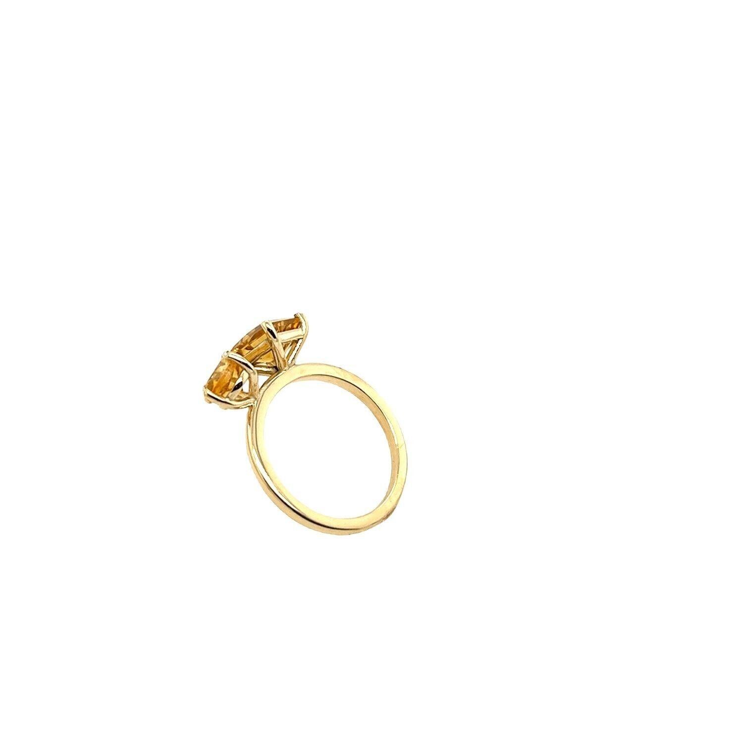 The Toi et Moi Golden Citrine 2.74ct Ring in 14ct Yellow Gold In New Condition For Sale In London, GB