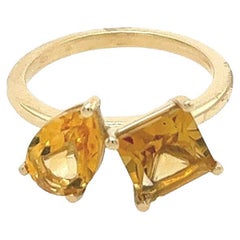 The Toi et Moi Citrine 2.74ct Tanzanite Ring in 14ct Yellow Gold