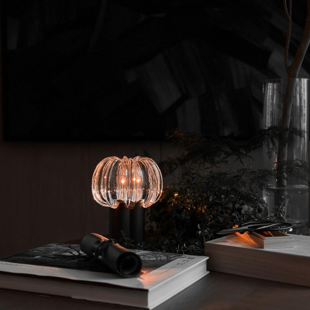 Chinois The Tree Of Life Portable LED Lamp in Crystal and Bronze Par André Fu Living en vente