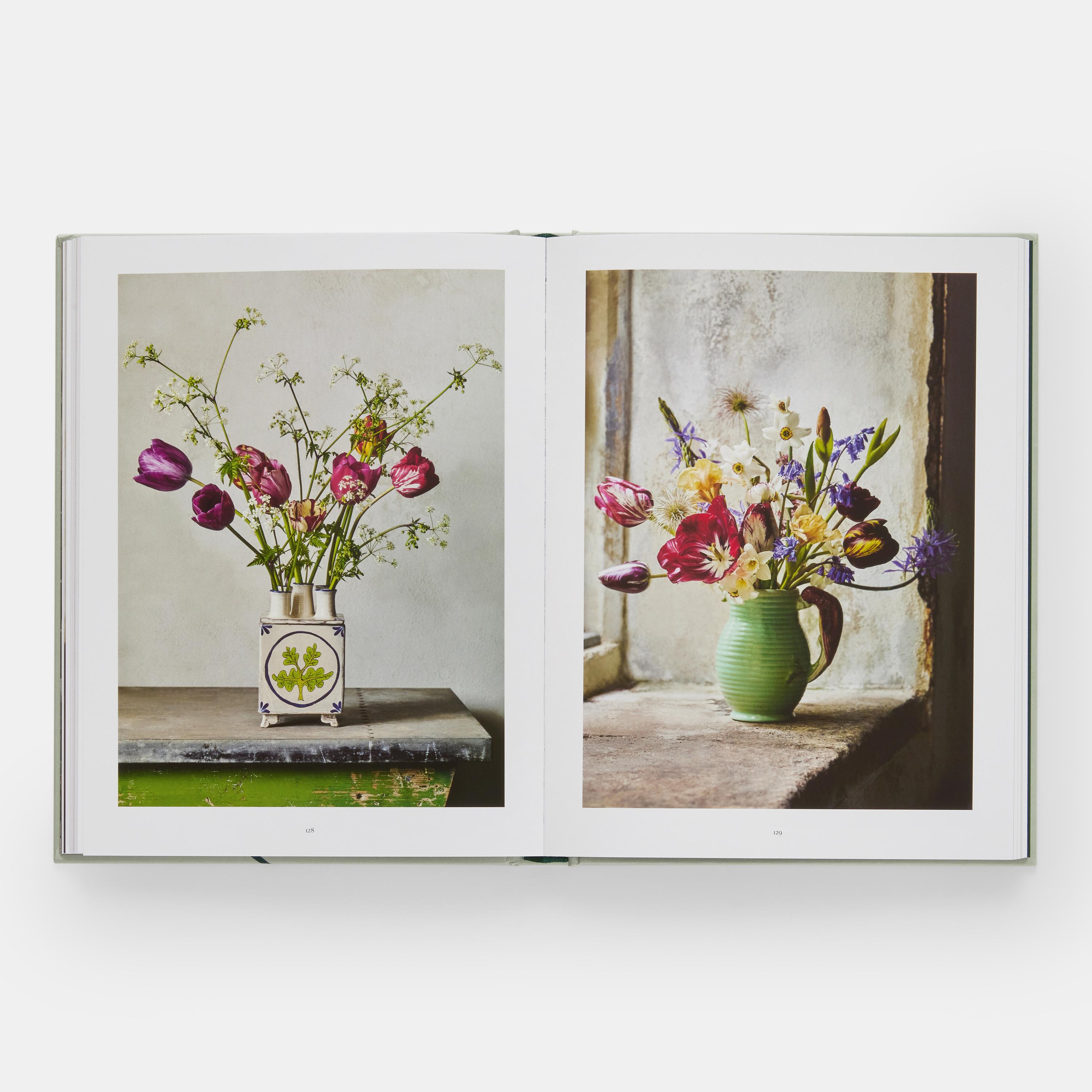 Paper The Tulip Garden Growing and Collecting Species, Rare and Annual Varieties For Sale