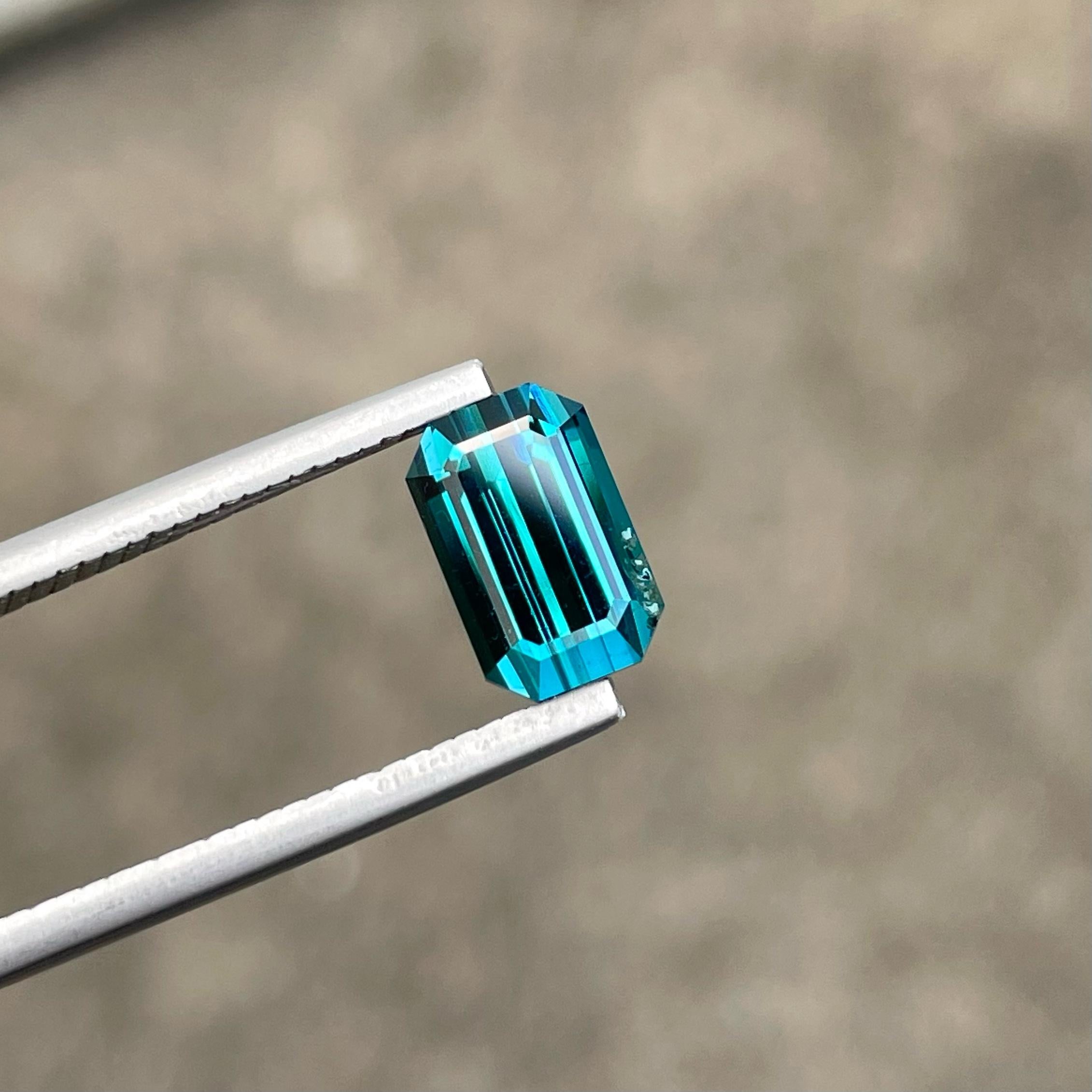 Weight 2.20 carats 
Dimensions 8.9 x 5.7 x 4.8 mm
Treatment None 
Origin Afghanistan 
Clarity VVS (Very, Very Slightly Included)
Shape Octagon 
Cut Emerald


Immerse yourself in the world of deep blue tourmaline, renowned for its mesmerizing color