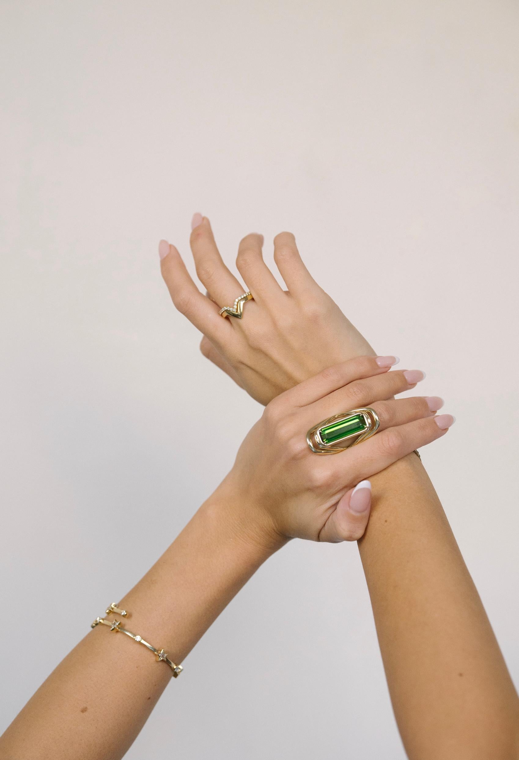For Sale:  The Valentine Ring GIA 11ct Deep Green Tourmaline set with 18k Yellow Gold 15